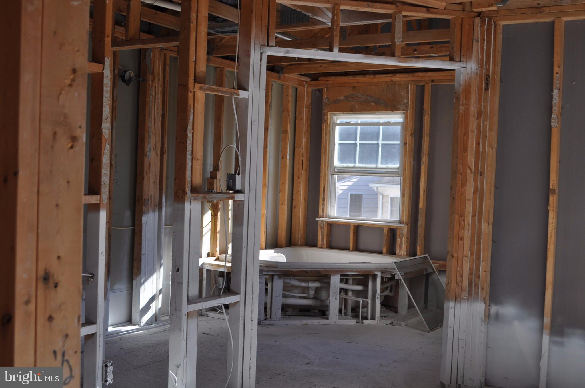 RIVER OAKS - Residential