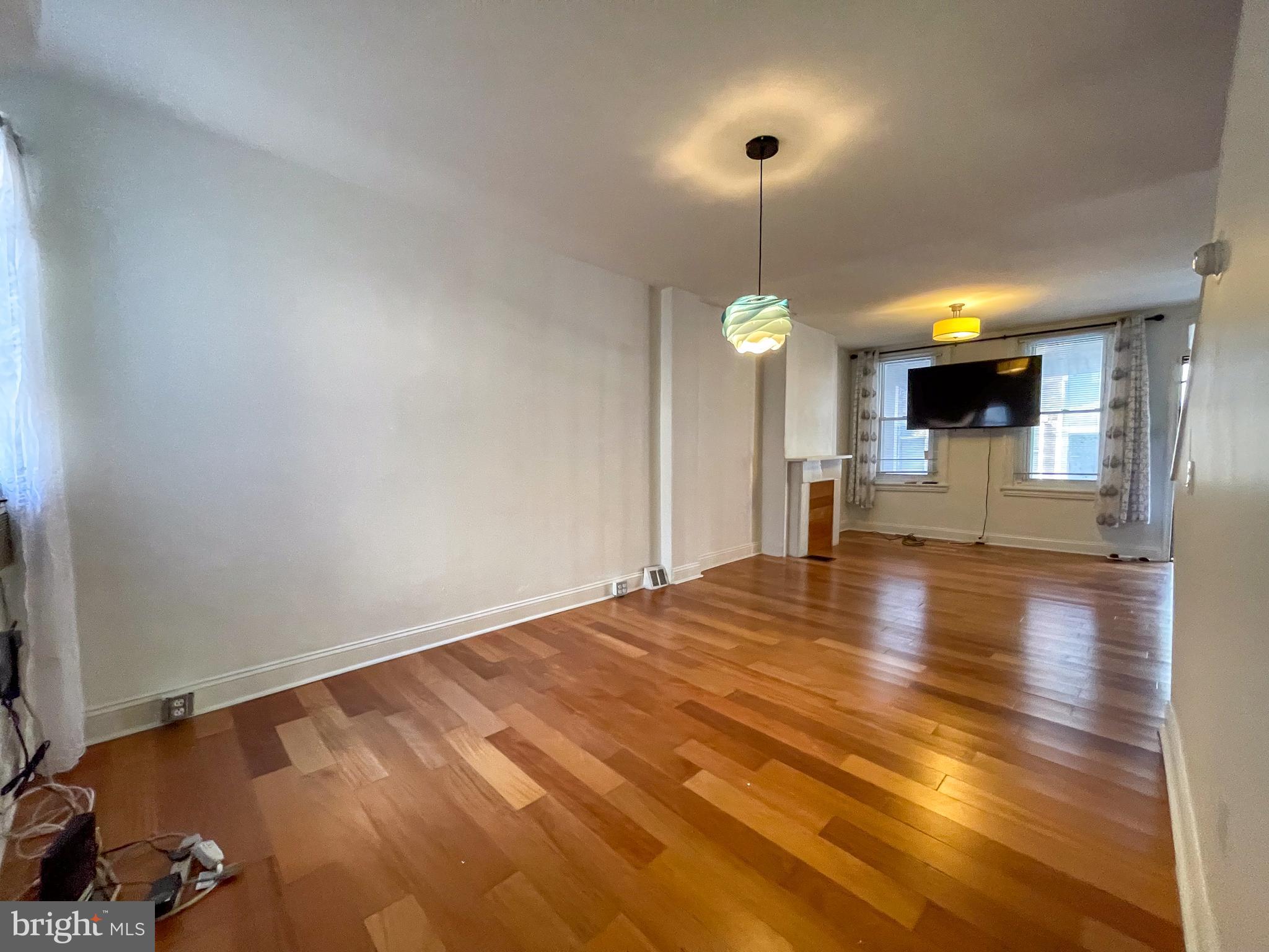 POINT BREEZE - Residential