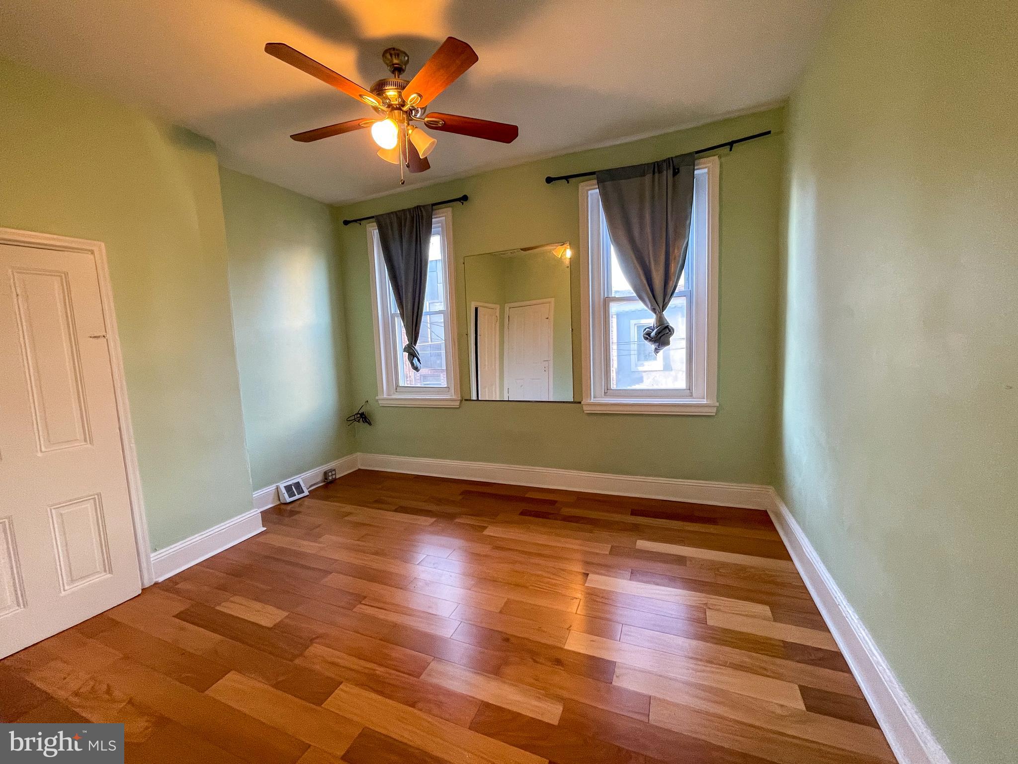 POINT BREEZE - Residential