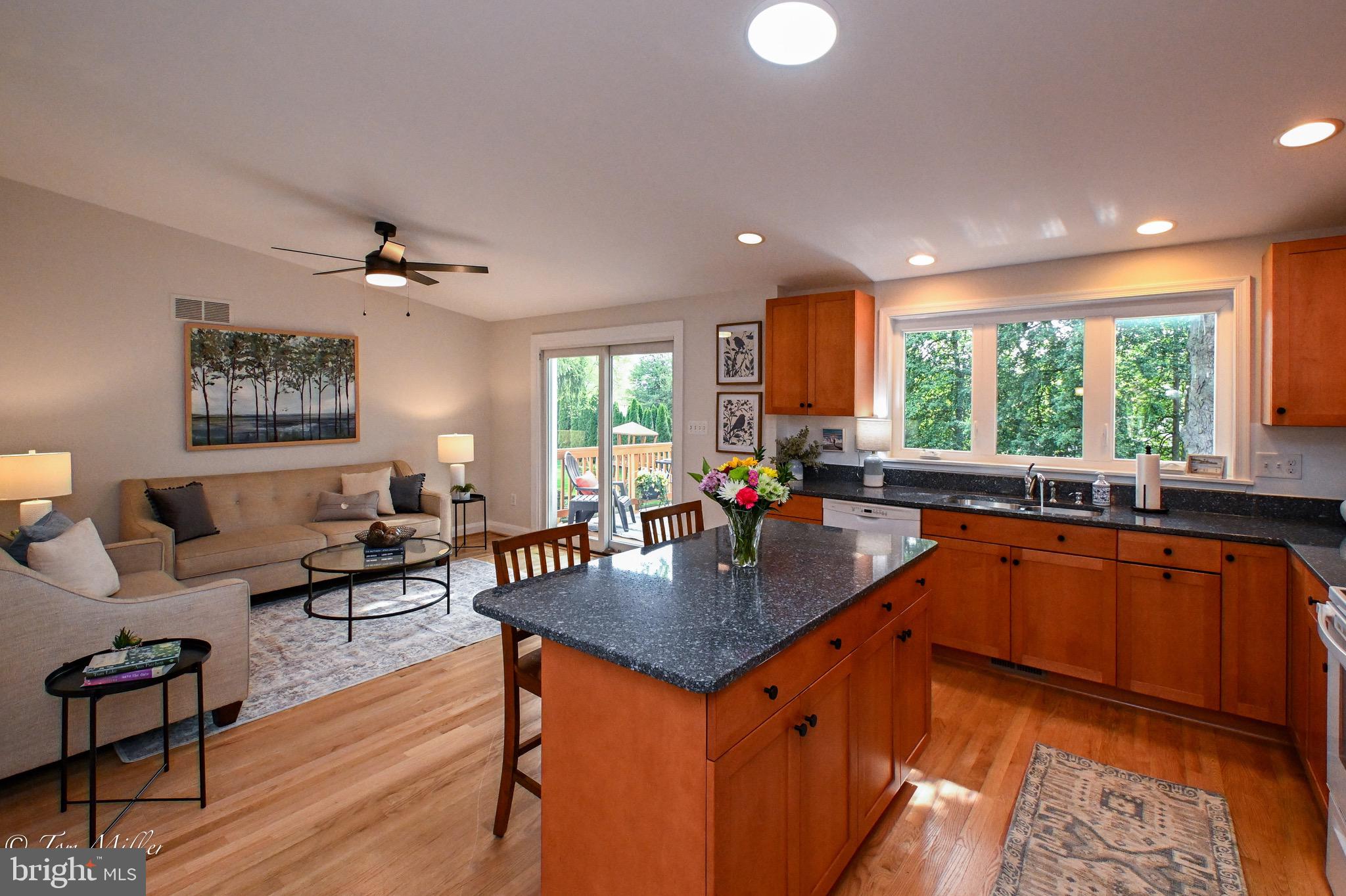 CHARLES TERRACE - Residential