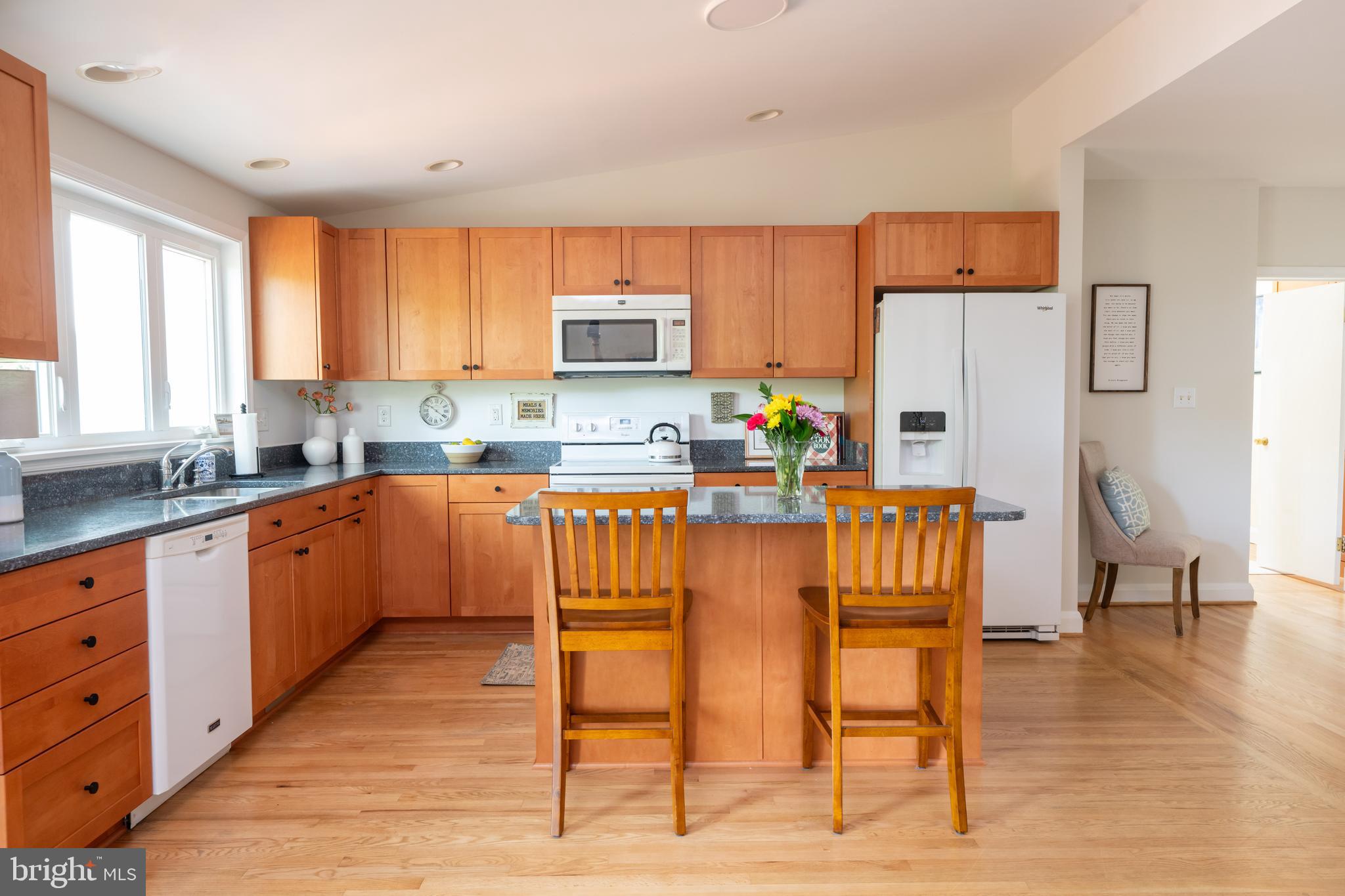 CHARLES TERRACE - Residential