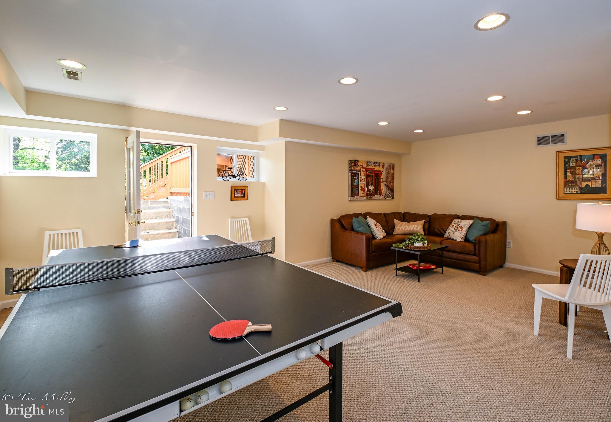 CHARLES TERRACE - Residential