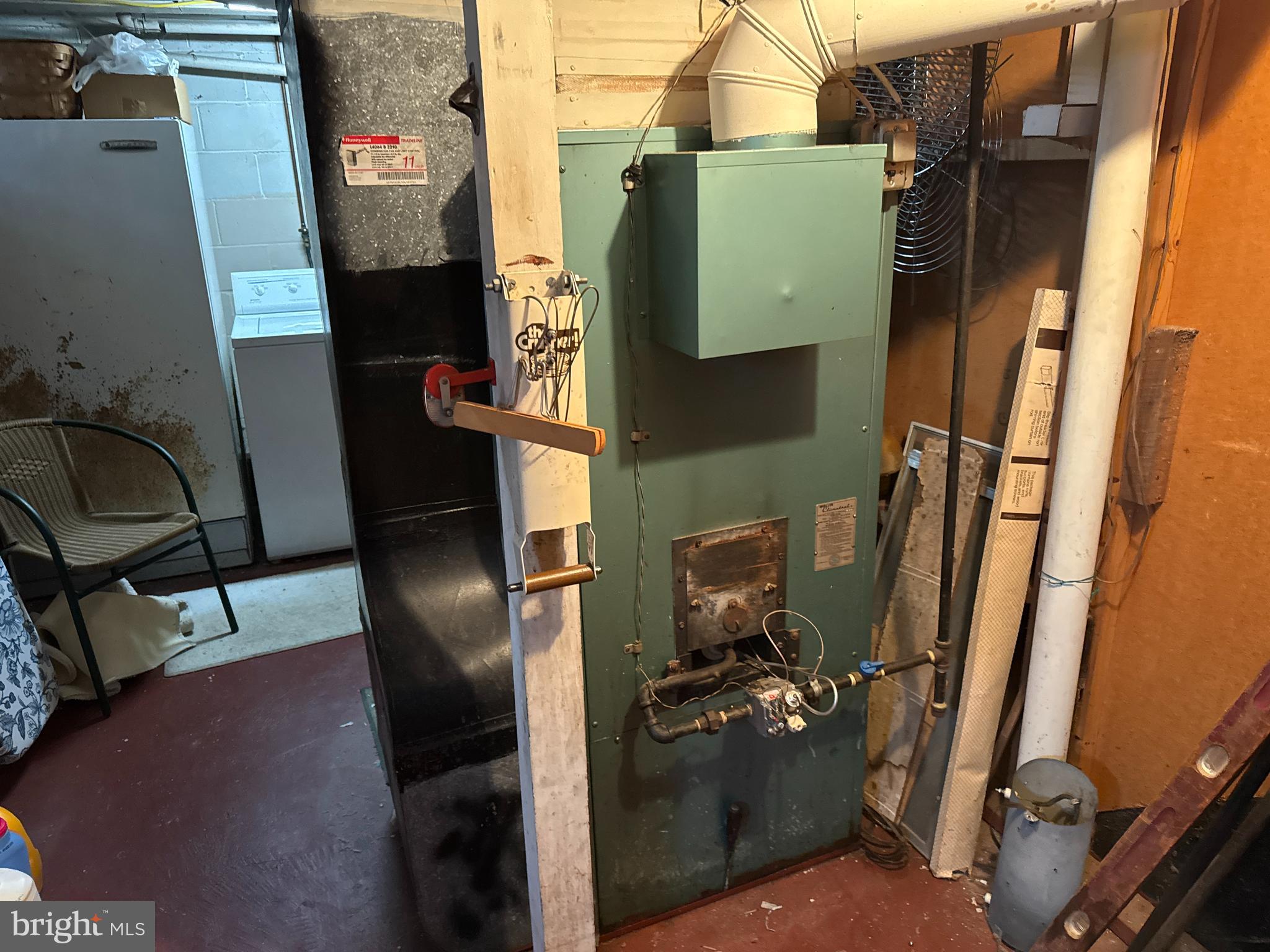 LINCOLN DRIVE - Residential