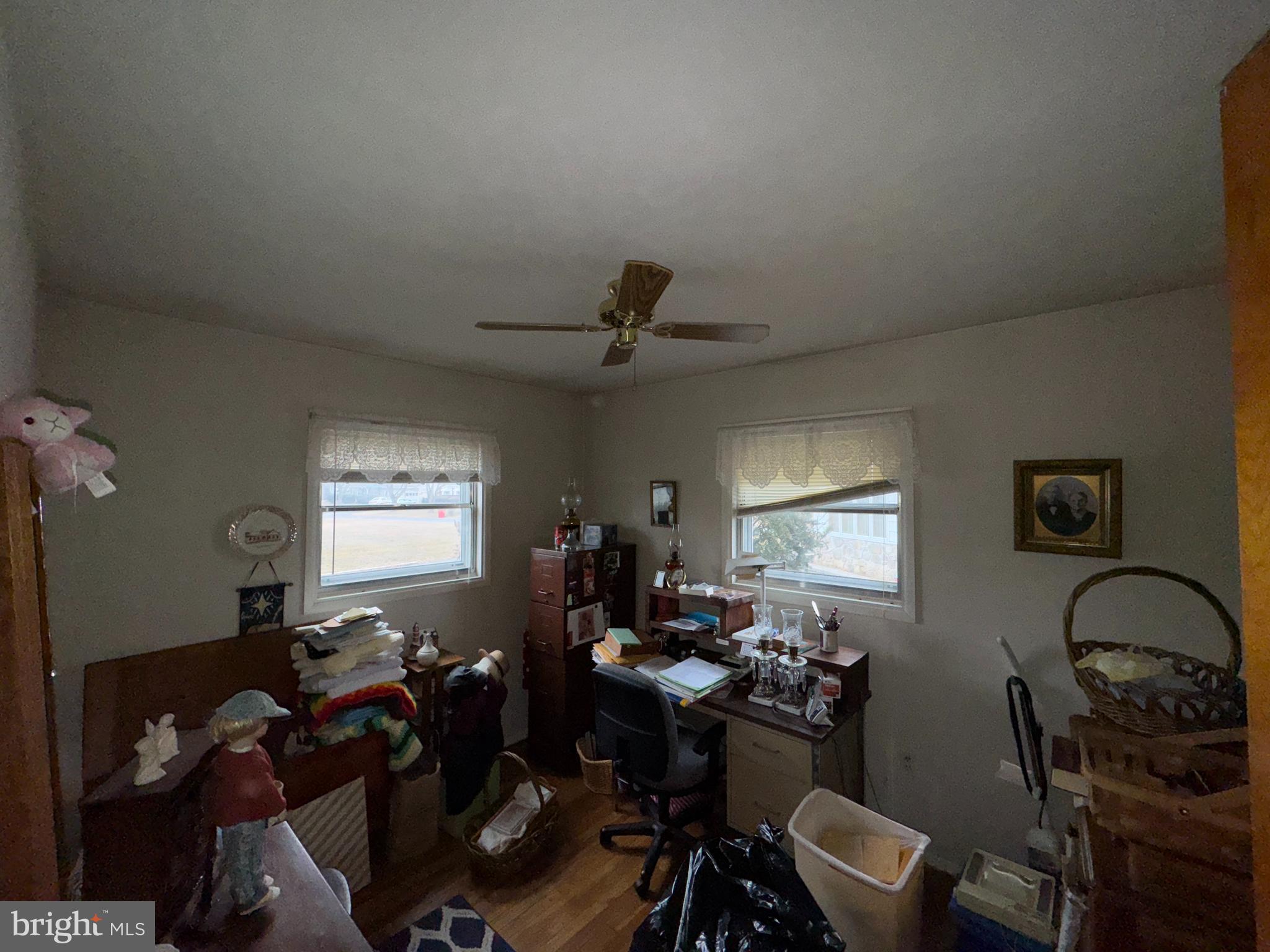 LINCOLN DRIVE - Residential