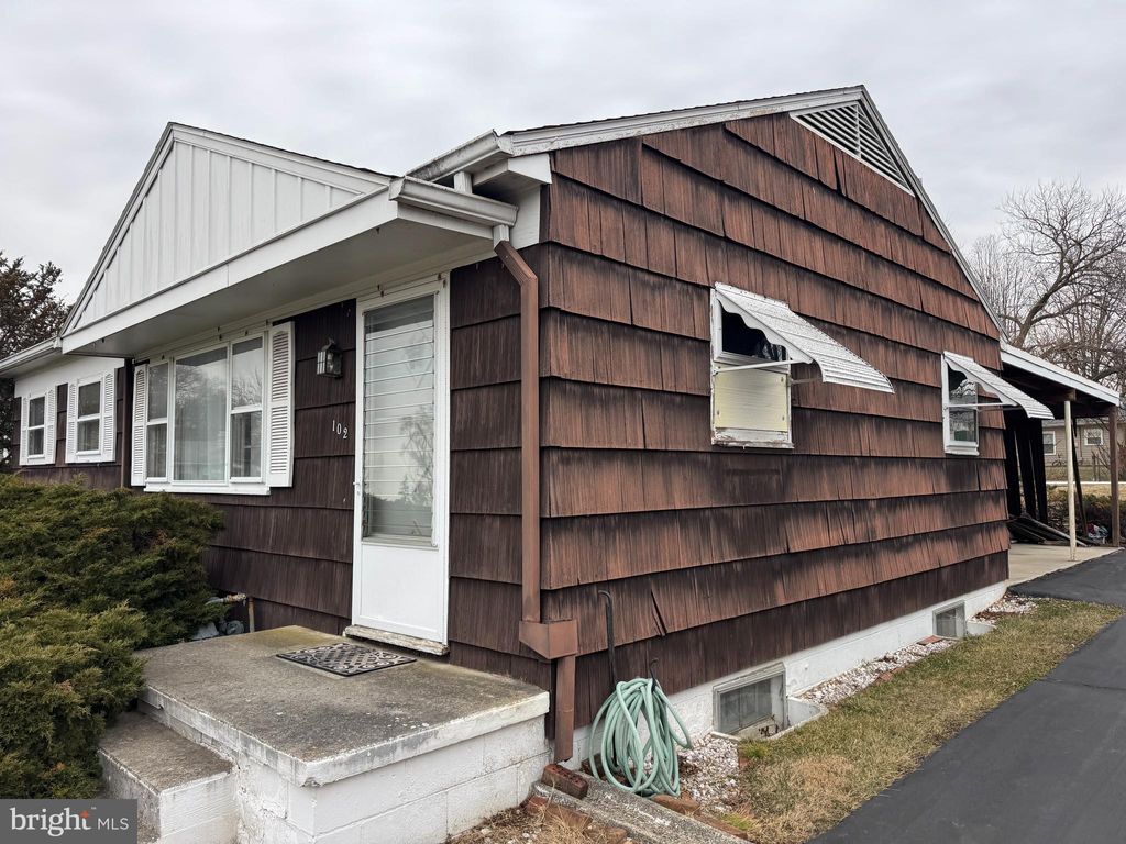 Photo of 102 Lincoln Dr, FAYETTEVILLE, PA 17222 (MLS # PAFL2032256)