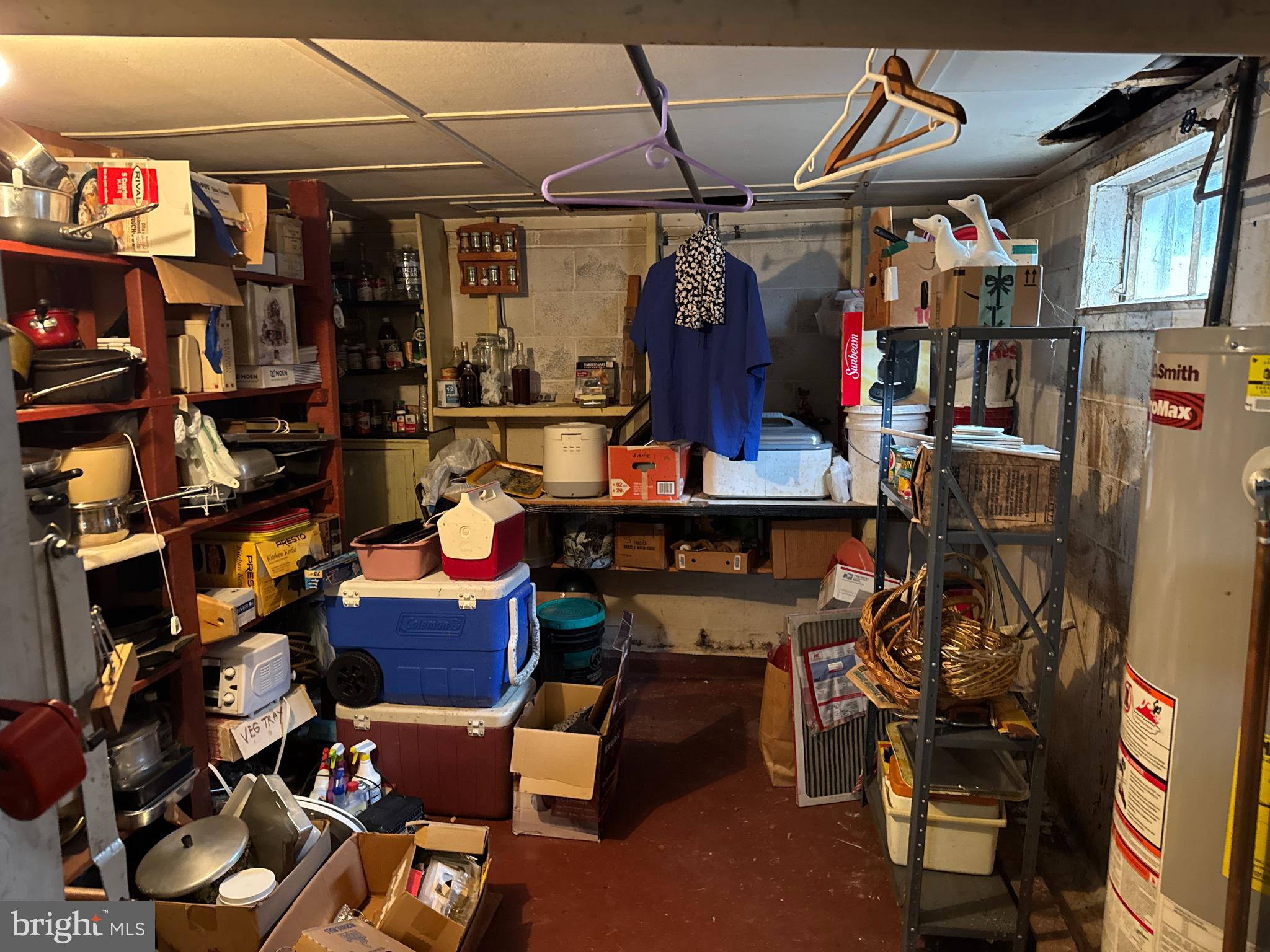 LINCOLN DRIVE - Residential