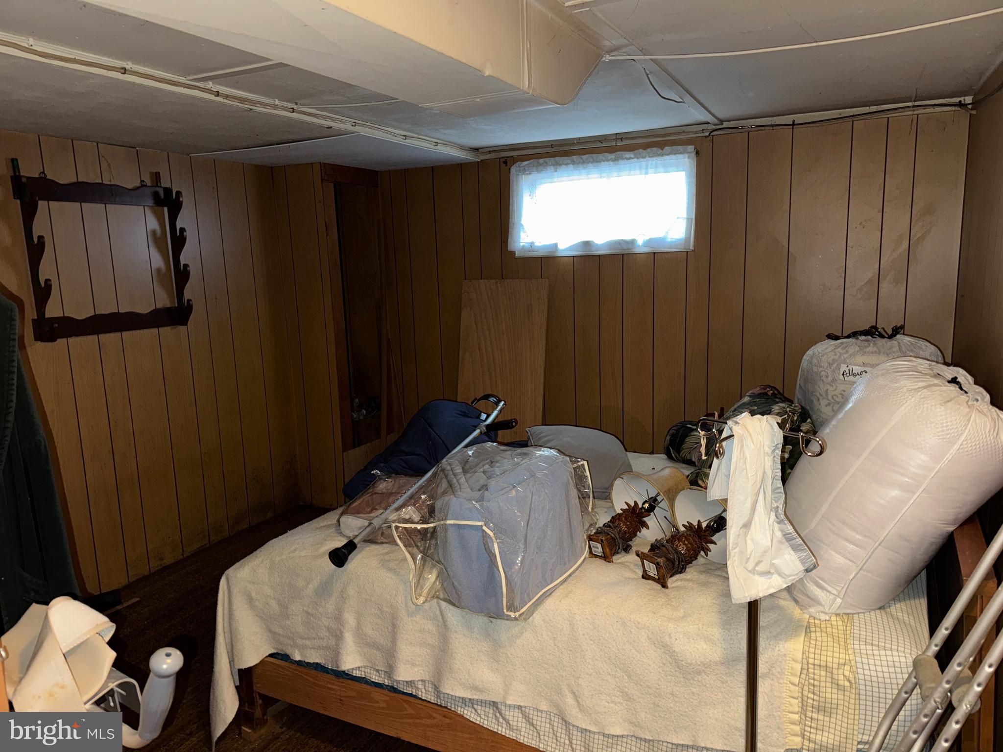 LINCOLN DRIVE - Residential