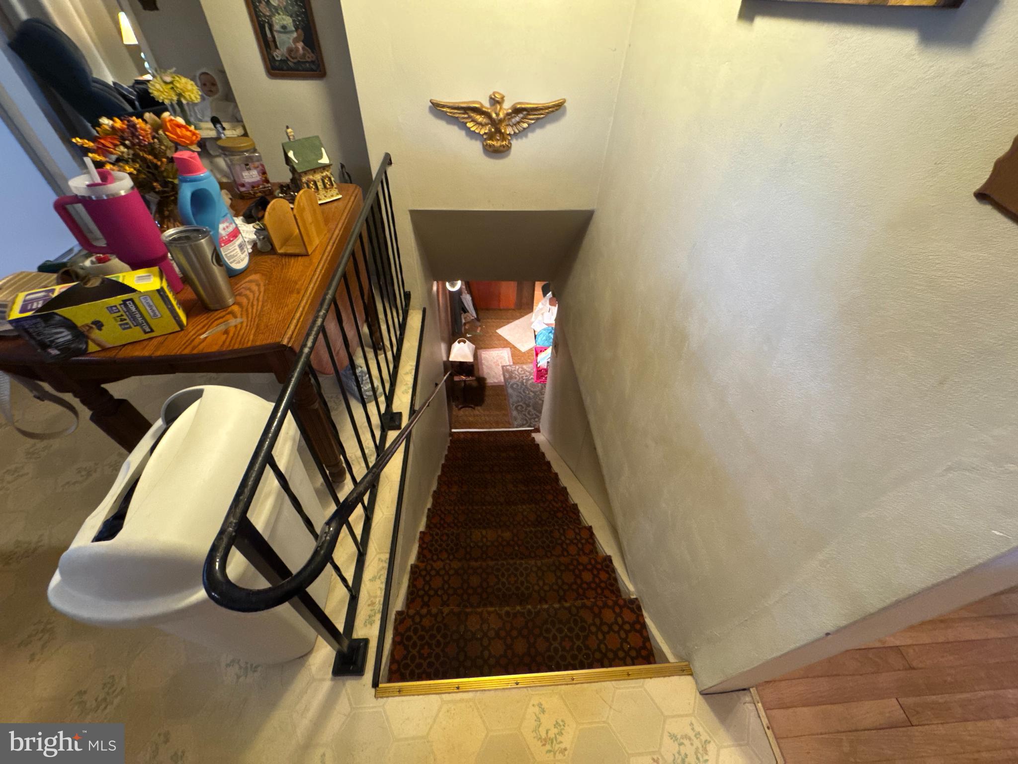 LINCOLN DRIVE - Residential