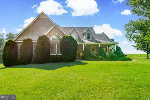 613 HANOVER PIKE HAMPSTEAD MD 21074