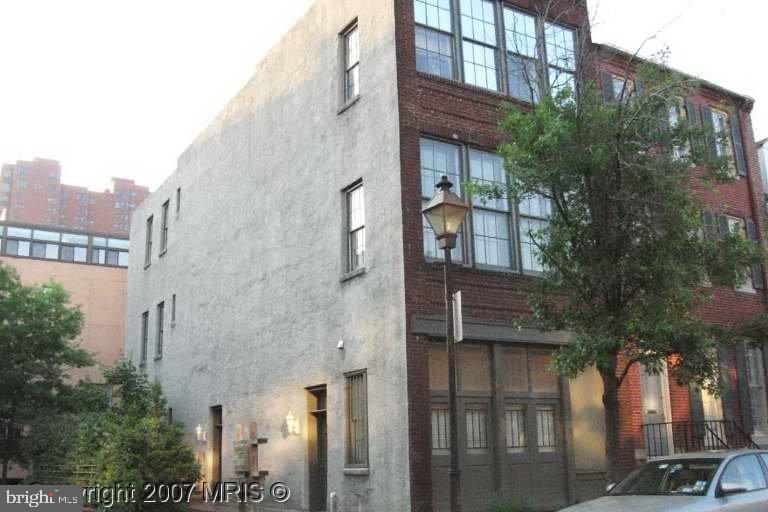 Location, Location. This studio apartment with a standing shower on the first floor of a row home is located in the Otterbein neighborhood, close to Camden Yards, Inner Harbor, Federal Hill, UMBC, and the stadium. The washer and dryer are located in the basement.