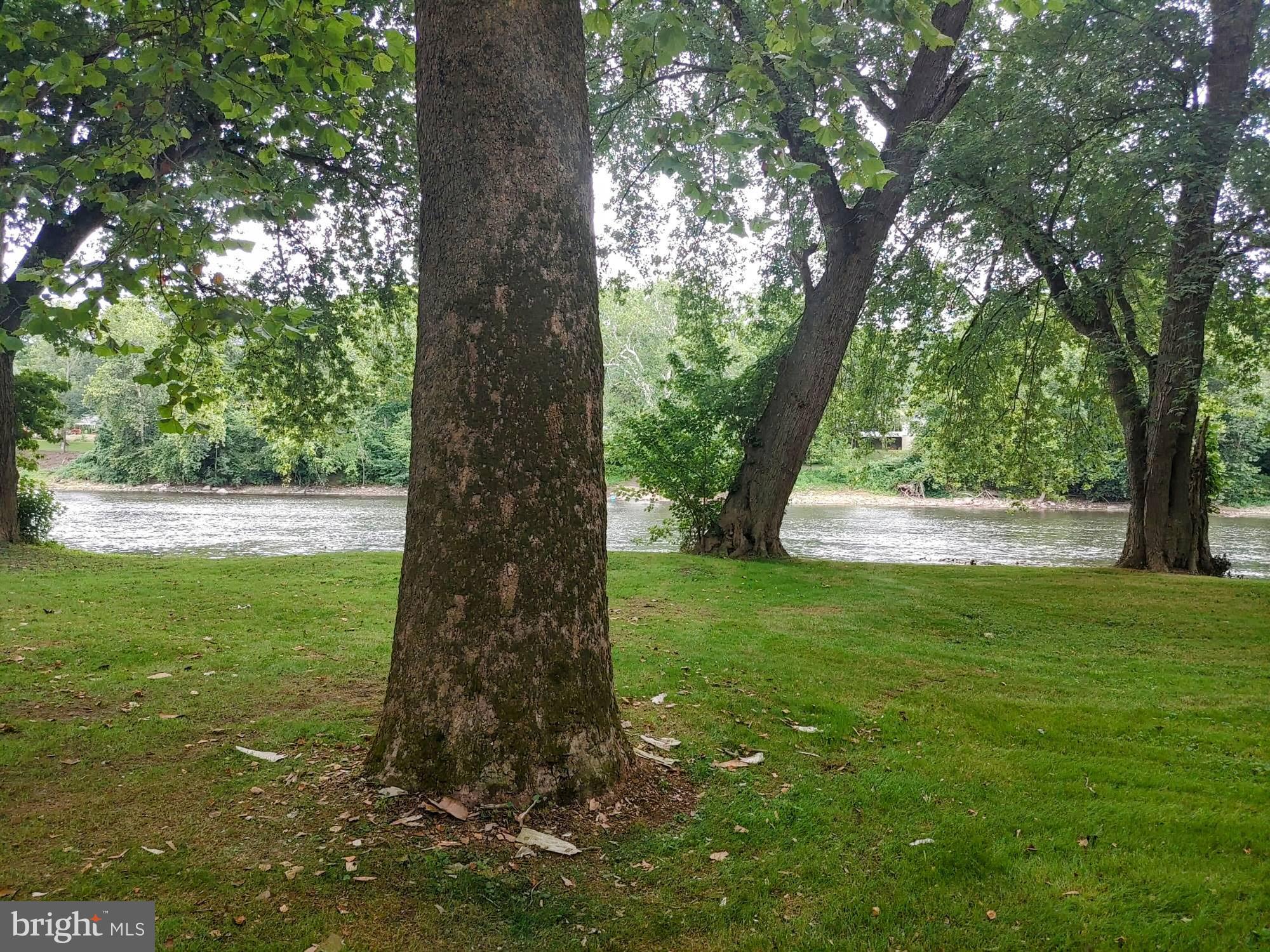 Lot on ARCH ROCK LANE