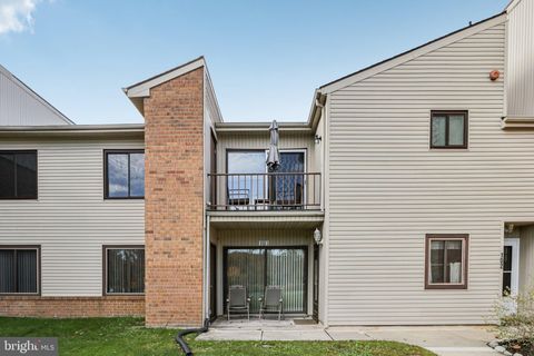Photo of 101 Bradford Court, WESTAMPTON, NJ 08060 (MLS # NJBL2098318) Photo of 101 Bradford Court, WESTAMPTON, NJ 08060 (MLS # NJBL2098318)