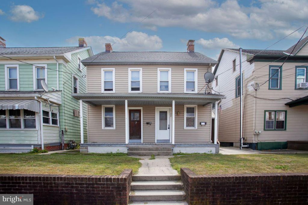 Photo of 522 E Frederick Street, HANOVER, PA 17331 (MLS # PAYK2089232)