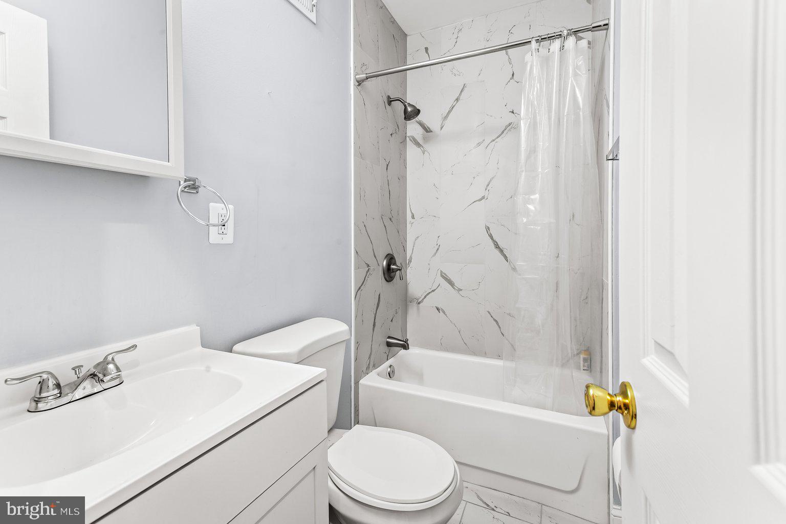 WAVERLY - Residential Lease