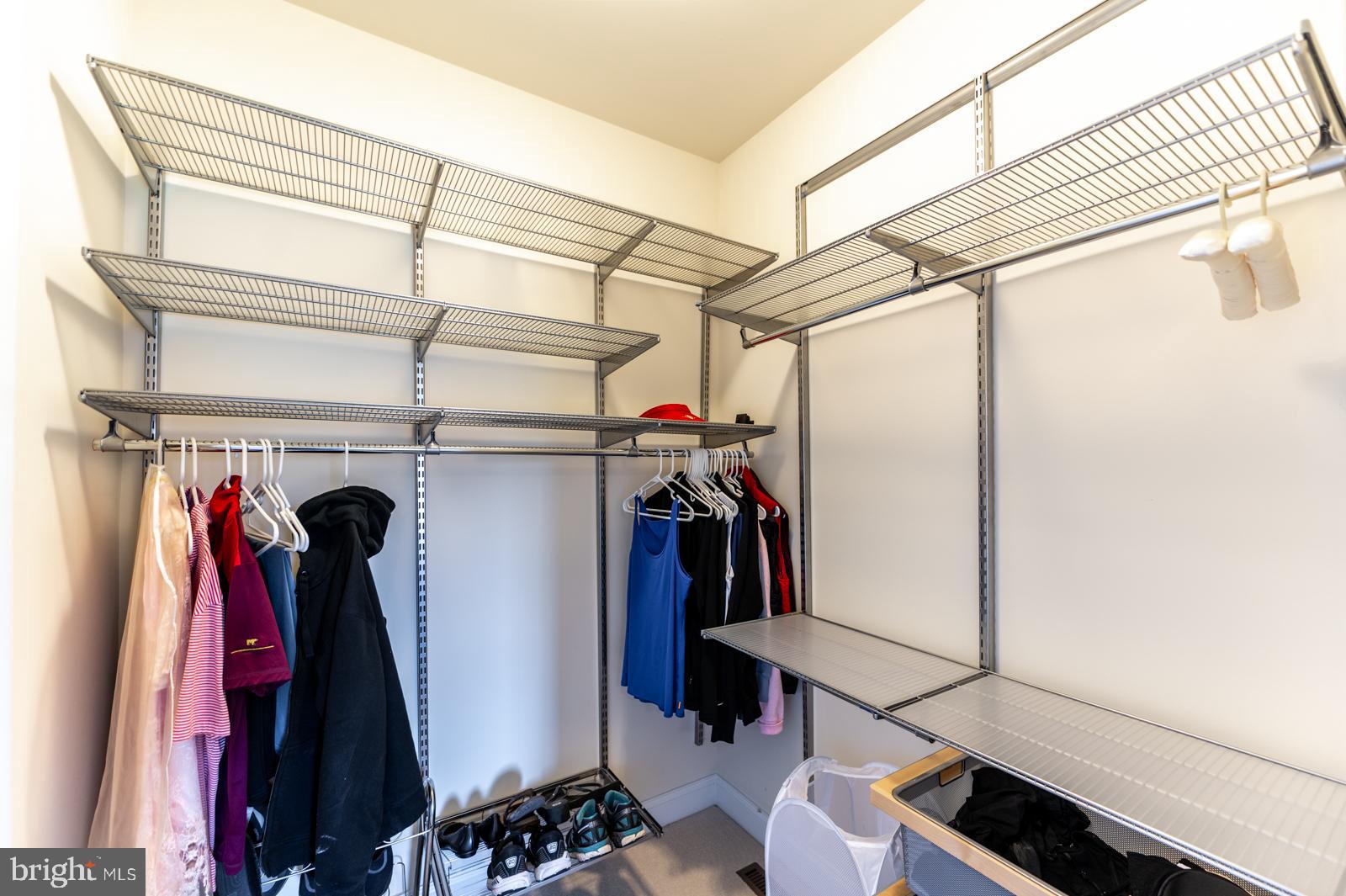 WOODS EDGE - Residential