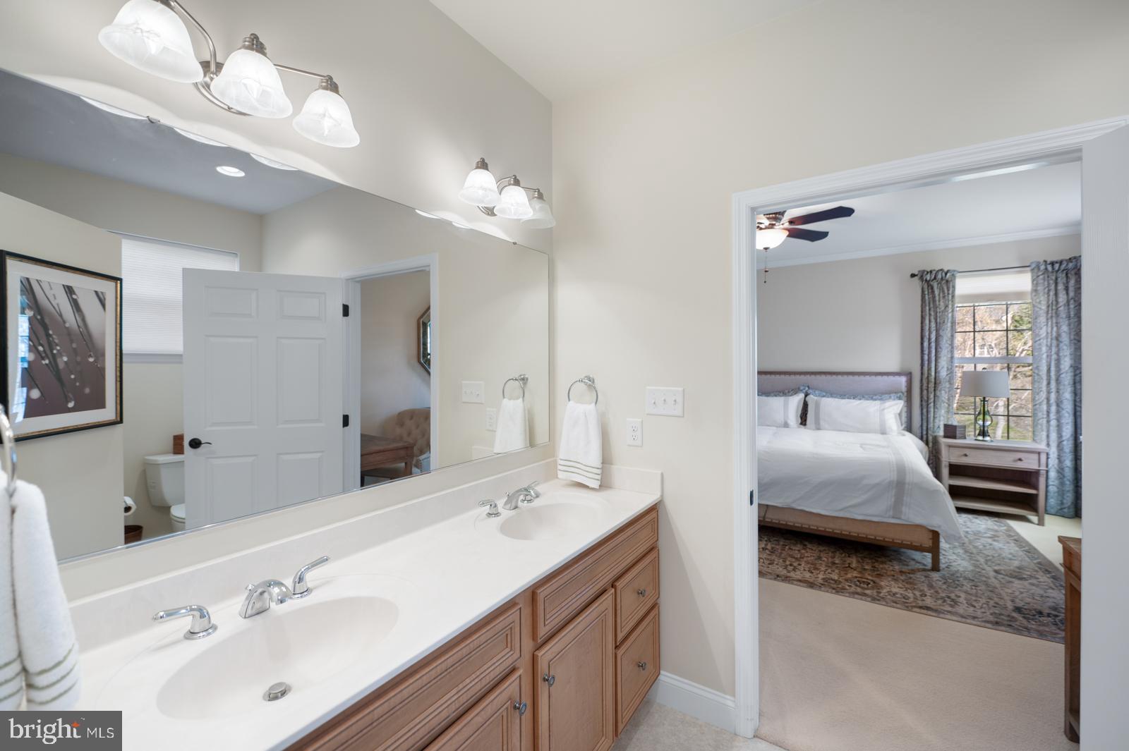 WOODS EDGE - Residential