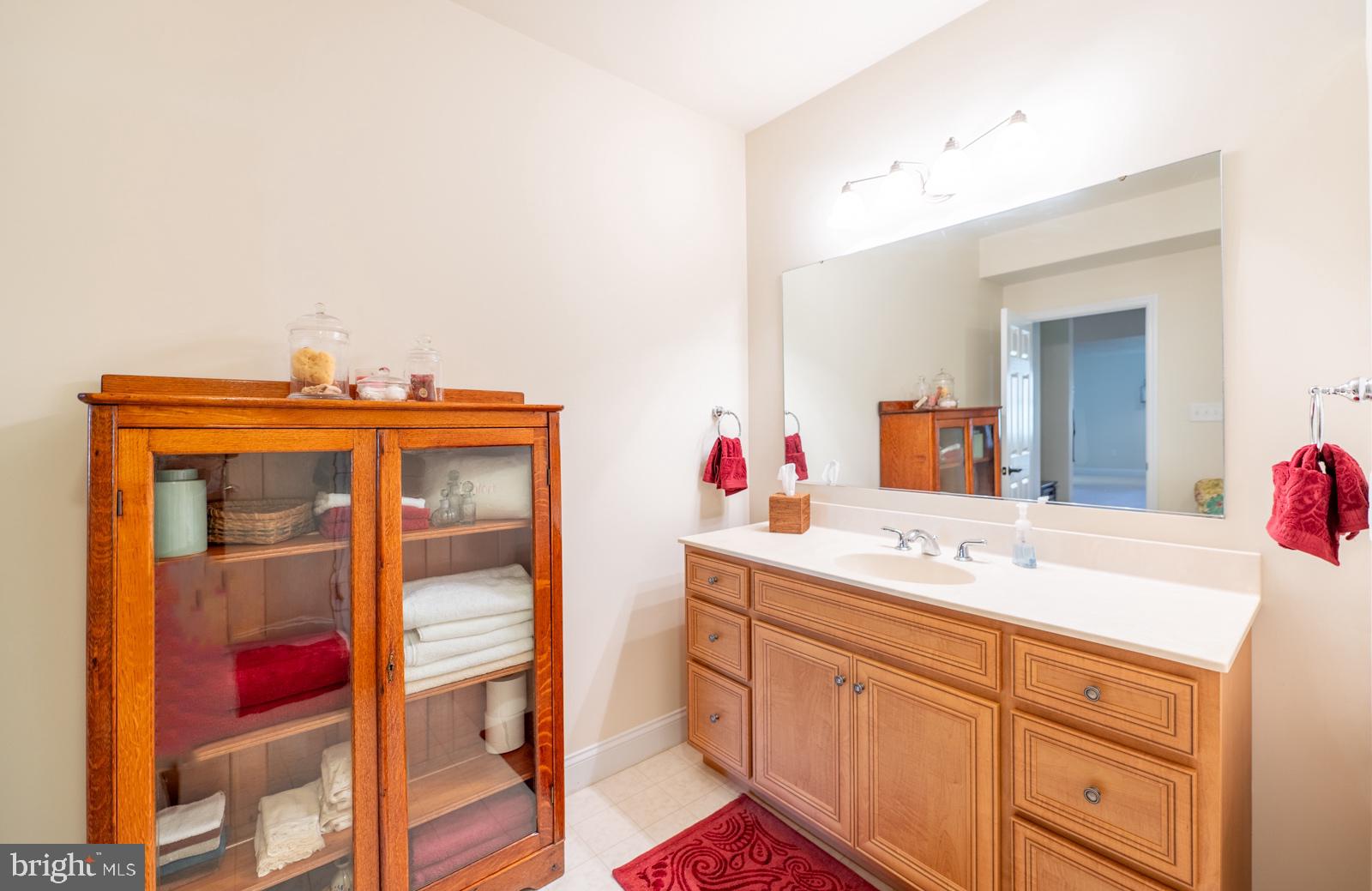 WOODS EDGE - Residential