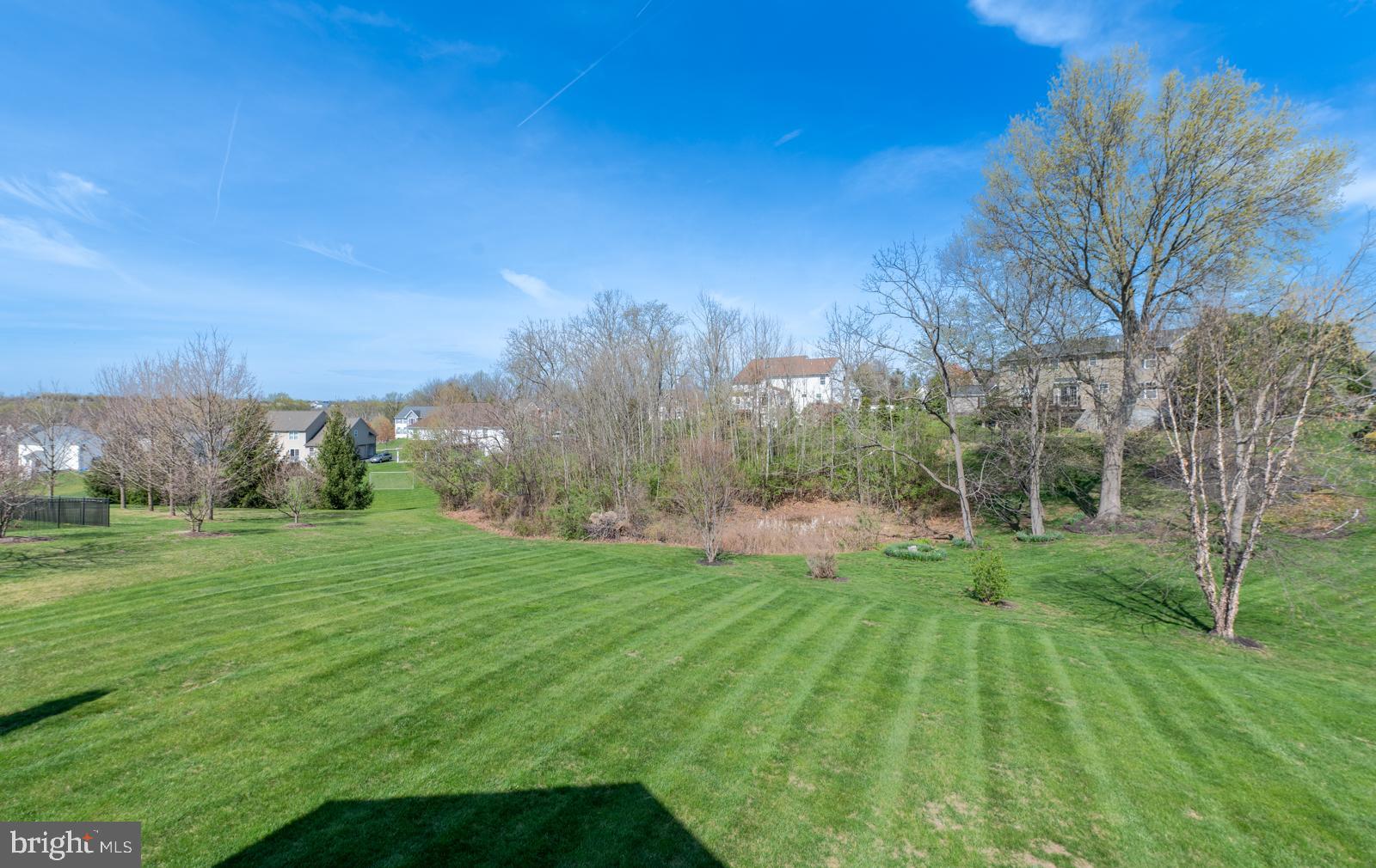 WOODS EDGE - Residential