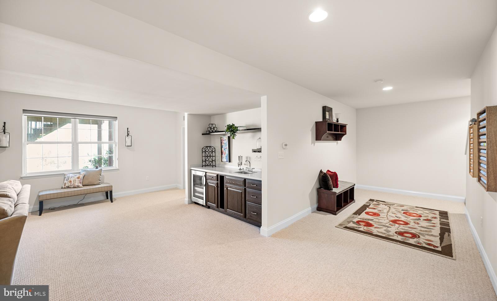 WOODS EDGE - Residential