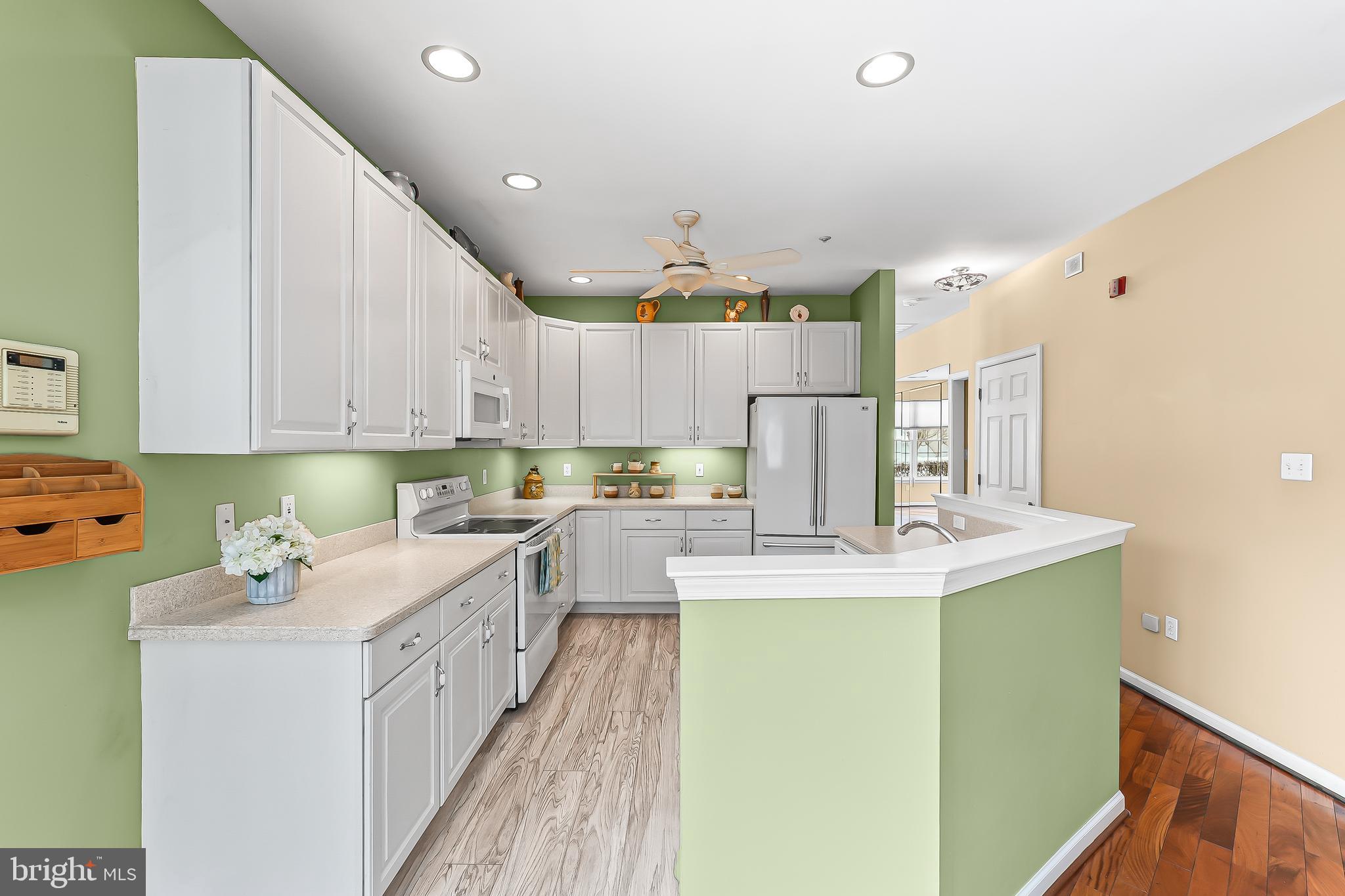 GOLFVIEW - Residential