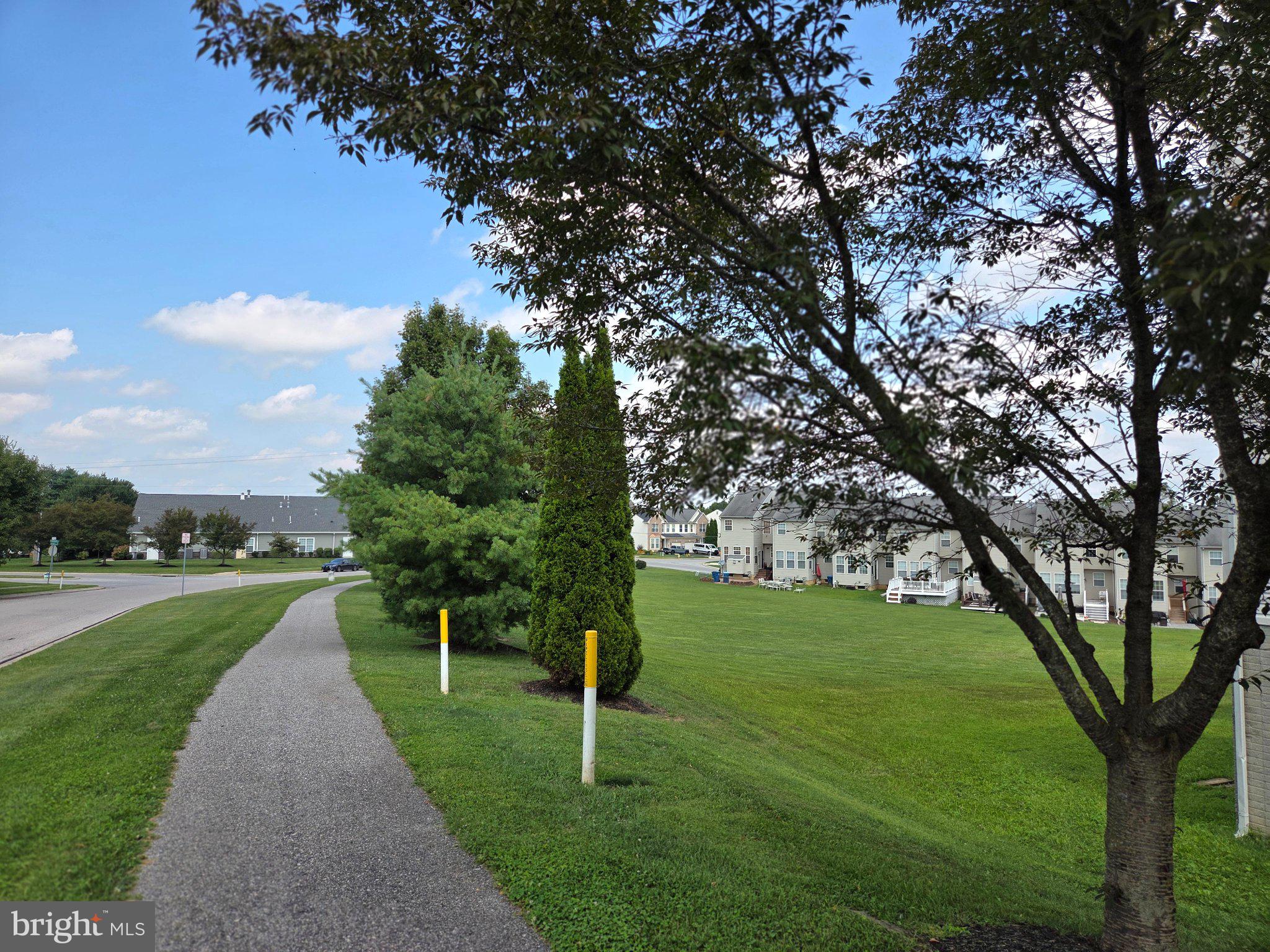 3711 ARMORY LANE 3711