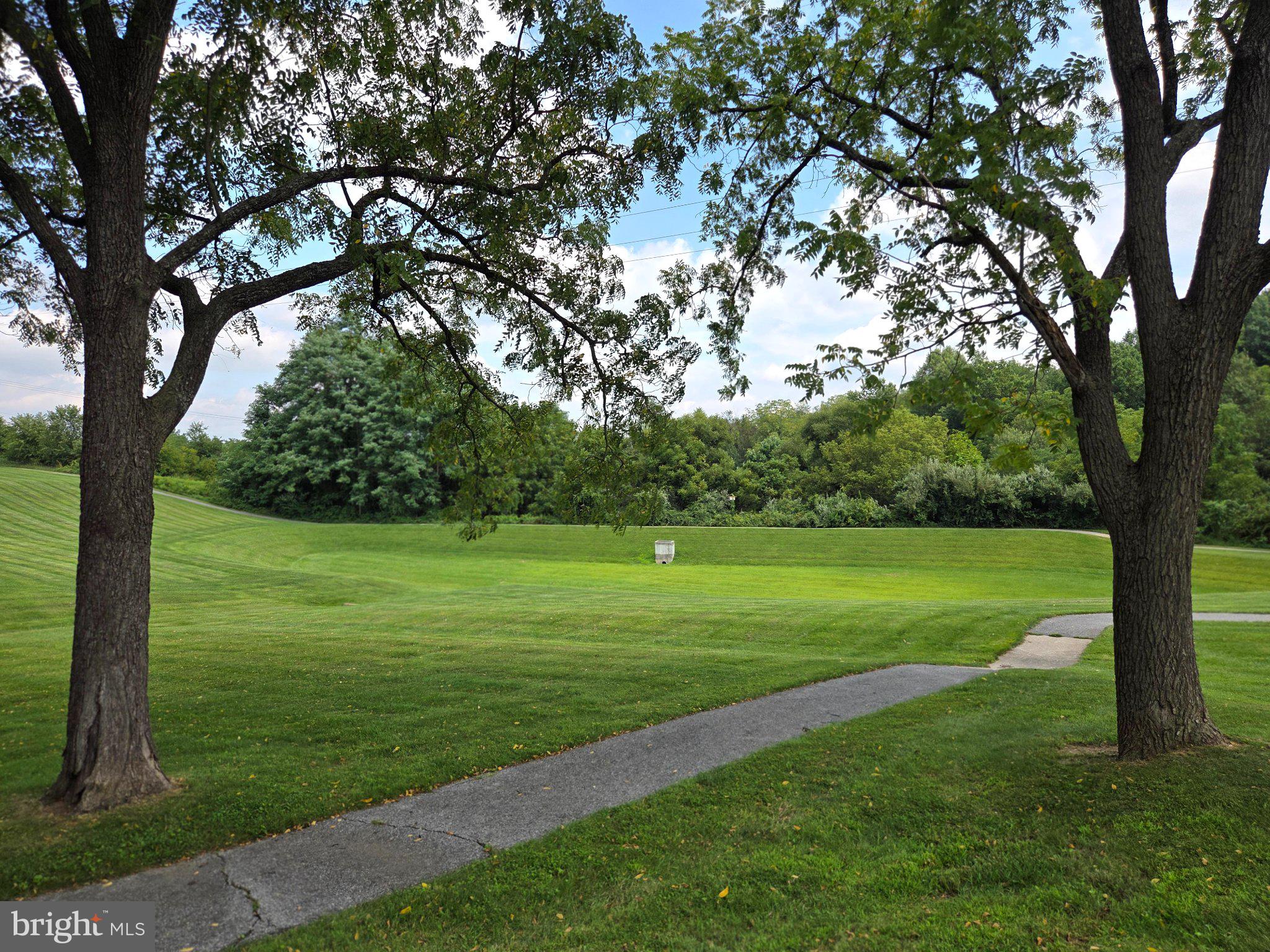 3711 ARMORY LANE 3711