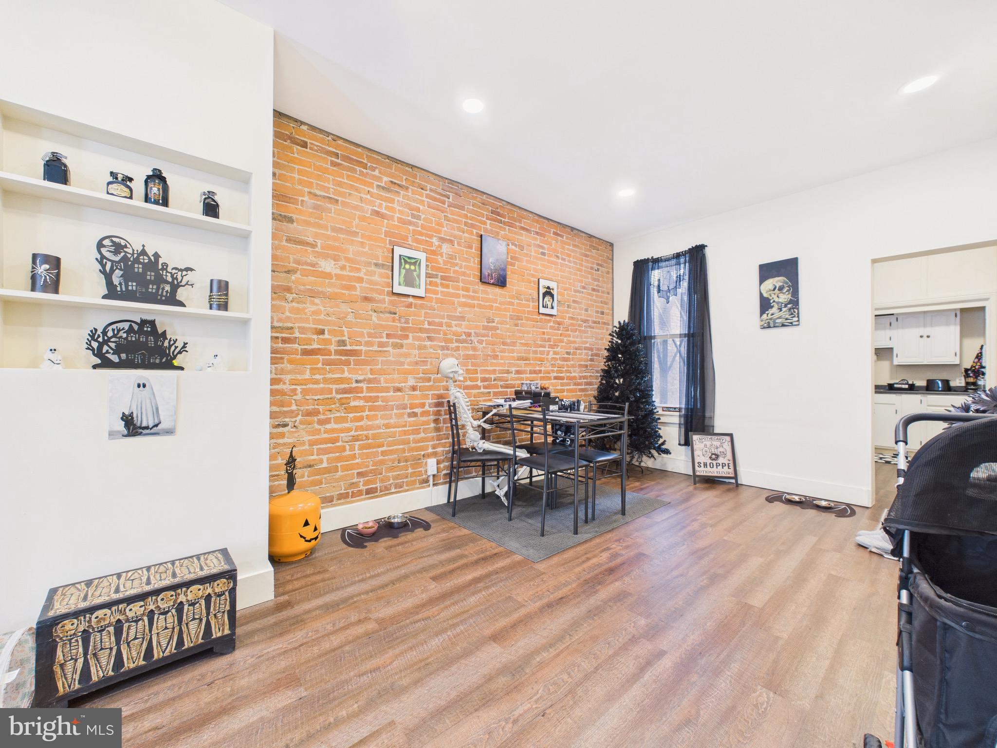 HISTORIC MIDTOWN - Residential Income