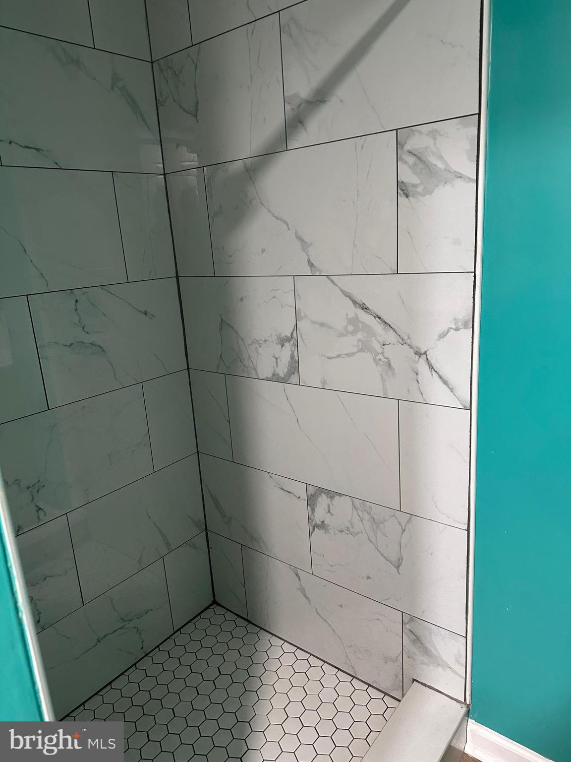 LAWNCREST - Residential