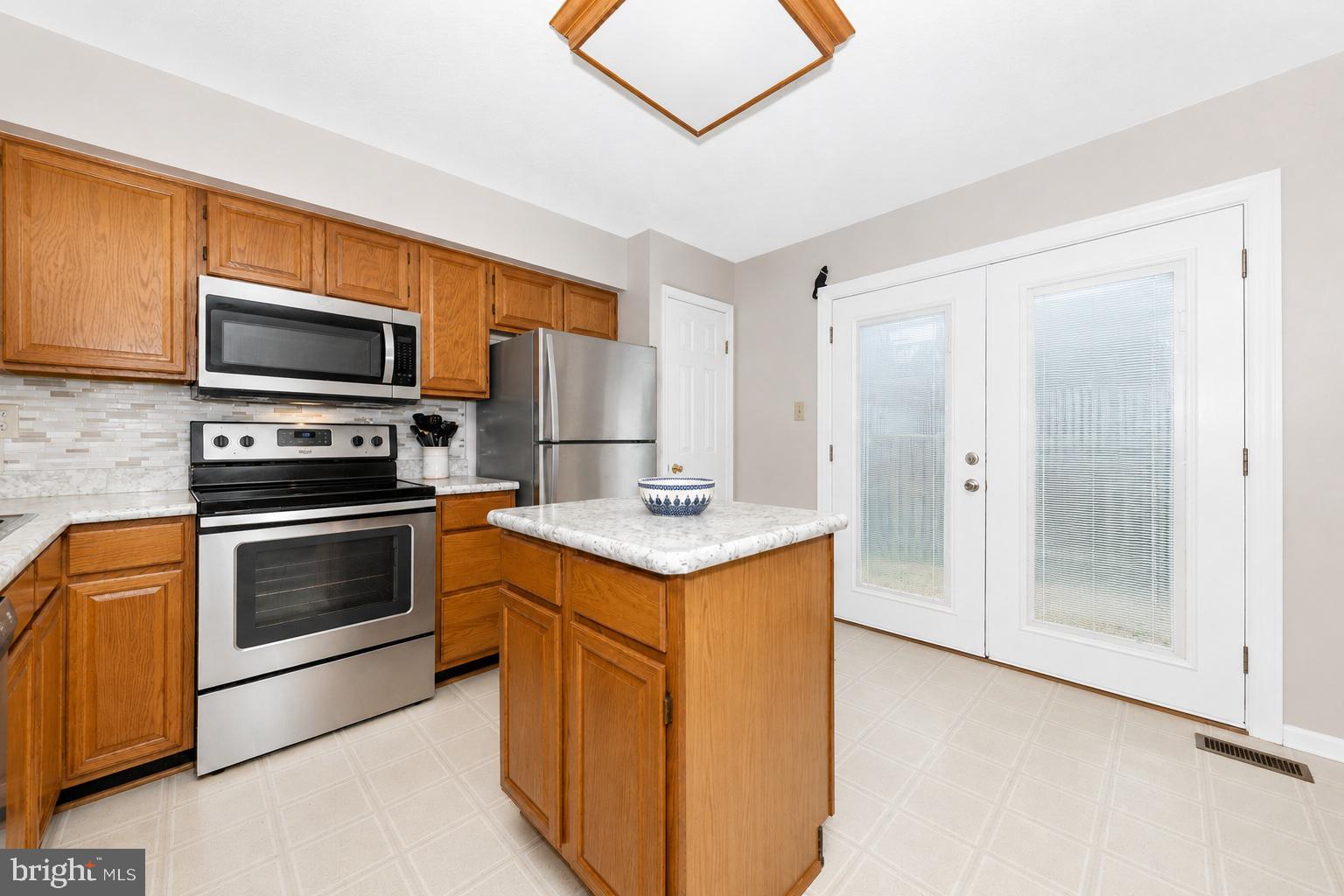 GUNNERS LAKE VILLAGE - Residential