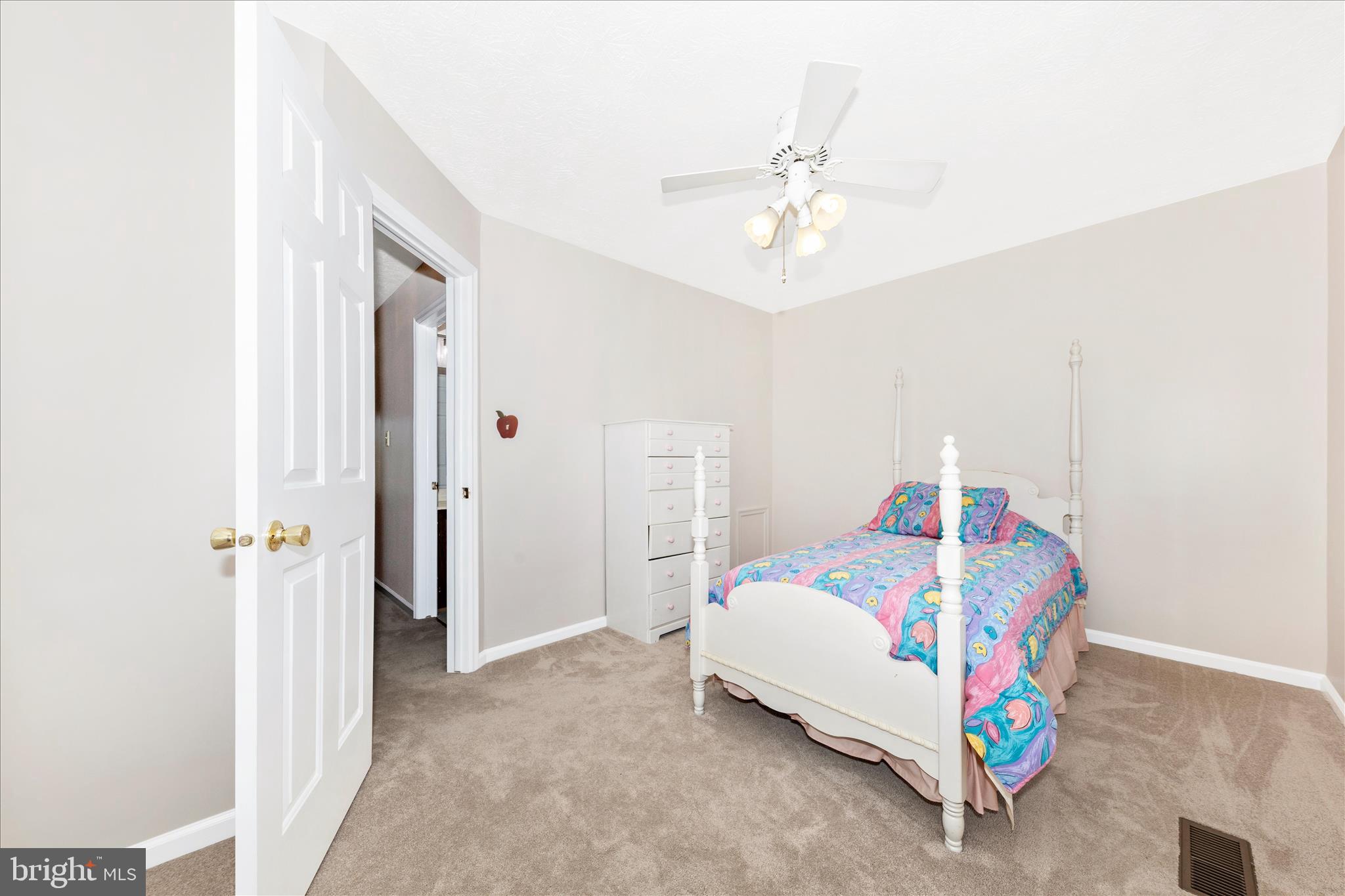 GUNNERS LAKE VILLAGE - Residential