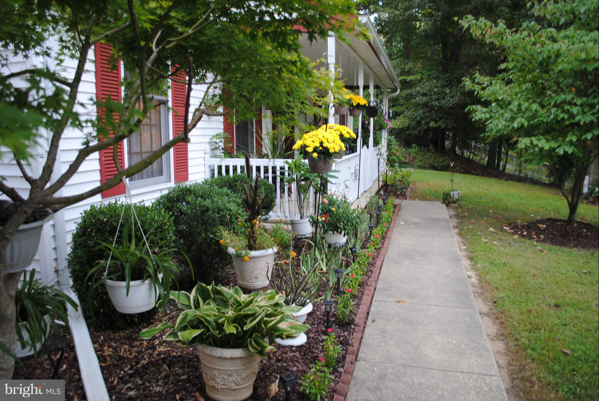 SUMMITT HILL - Residential