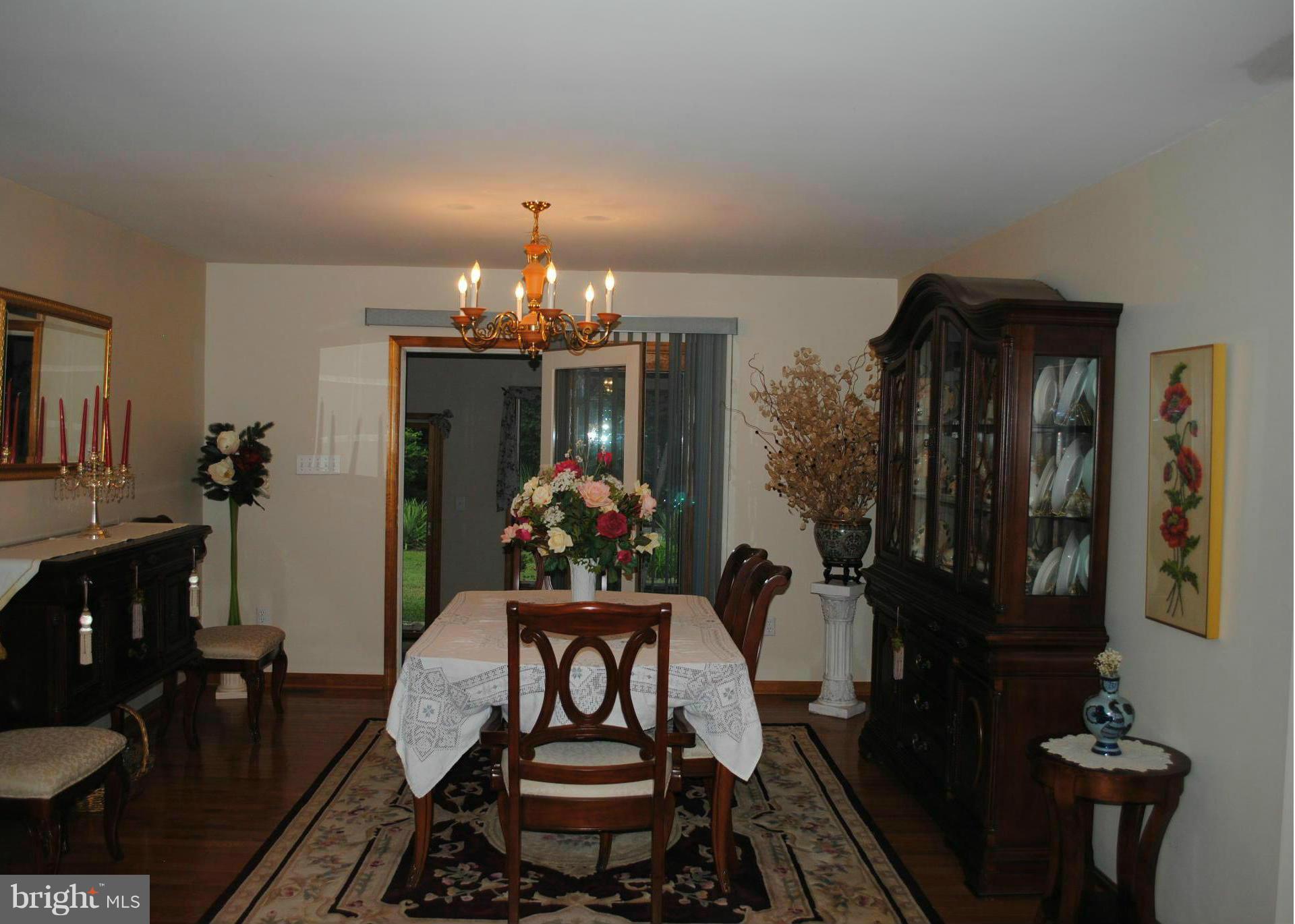 SUMMITT HILL - Residential