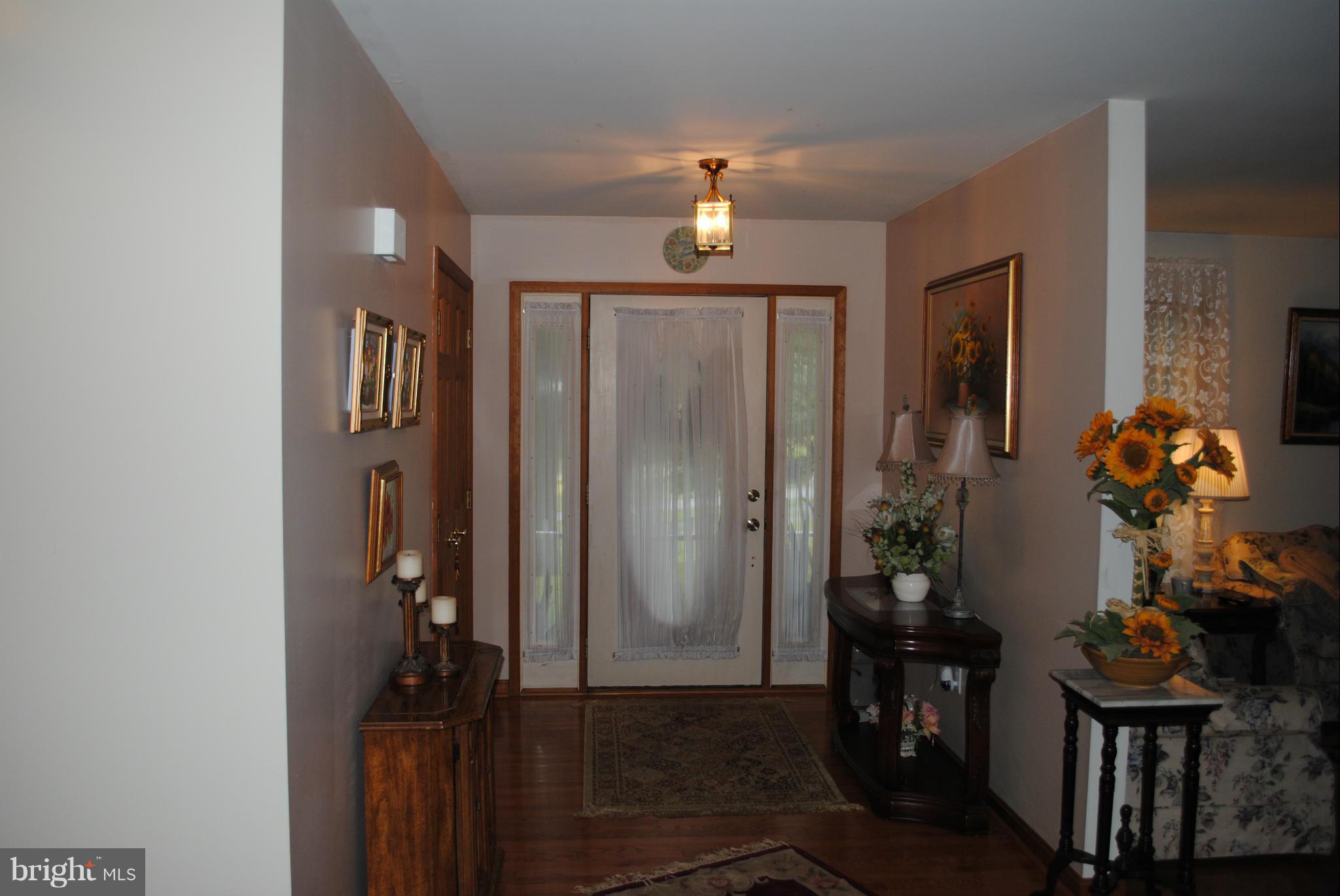 SUMMITT HILL - Residential