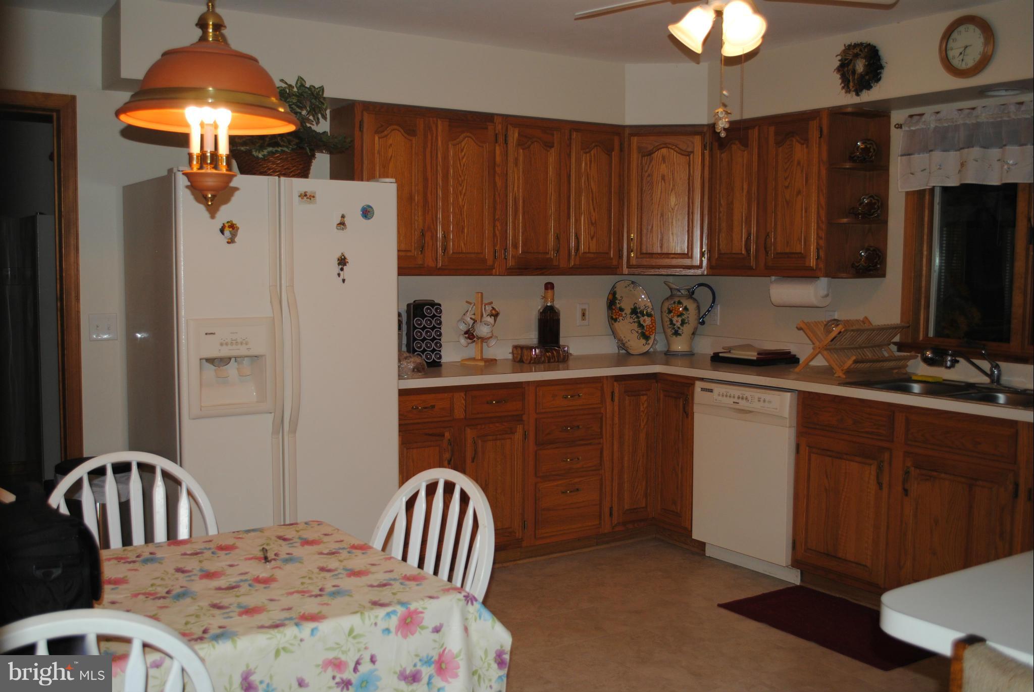 SUMMITT HILL - Residential