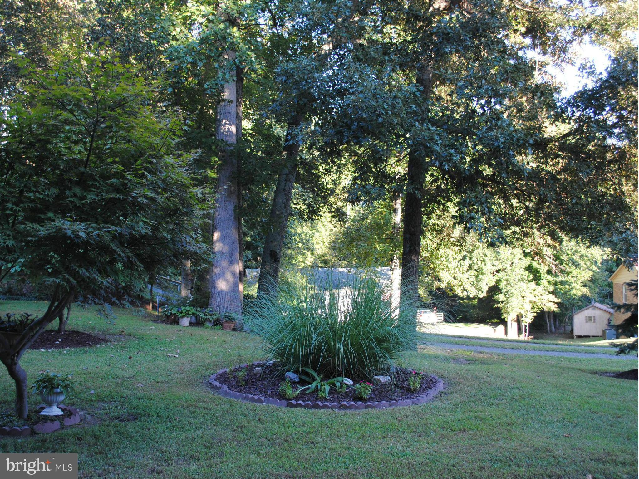 SUMMITT HILL - Residential