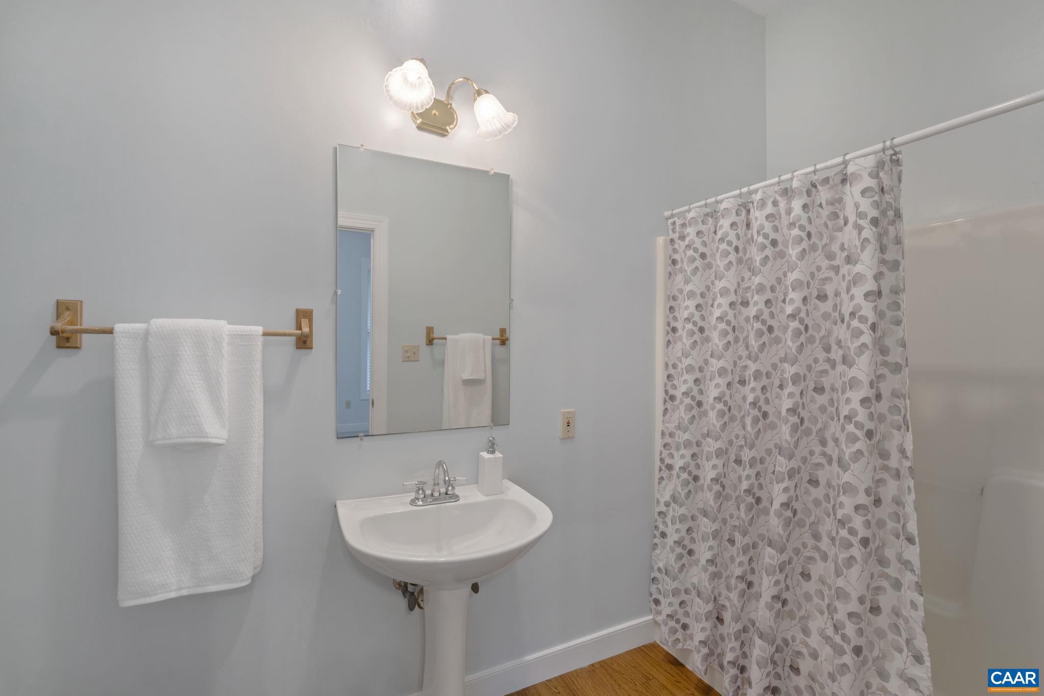 HOLLY SPRINGS - Residential