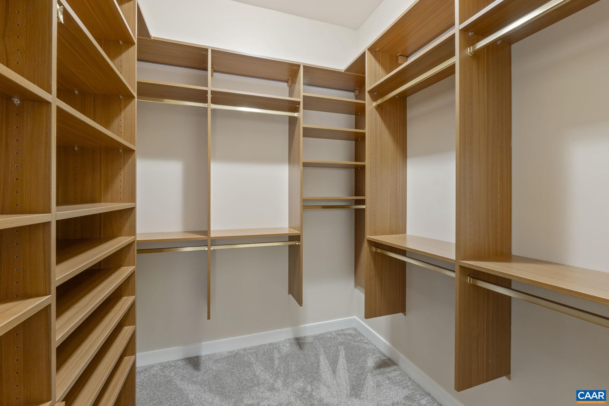 HOLLY SPRINGS - Residential