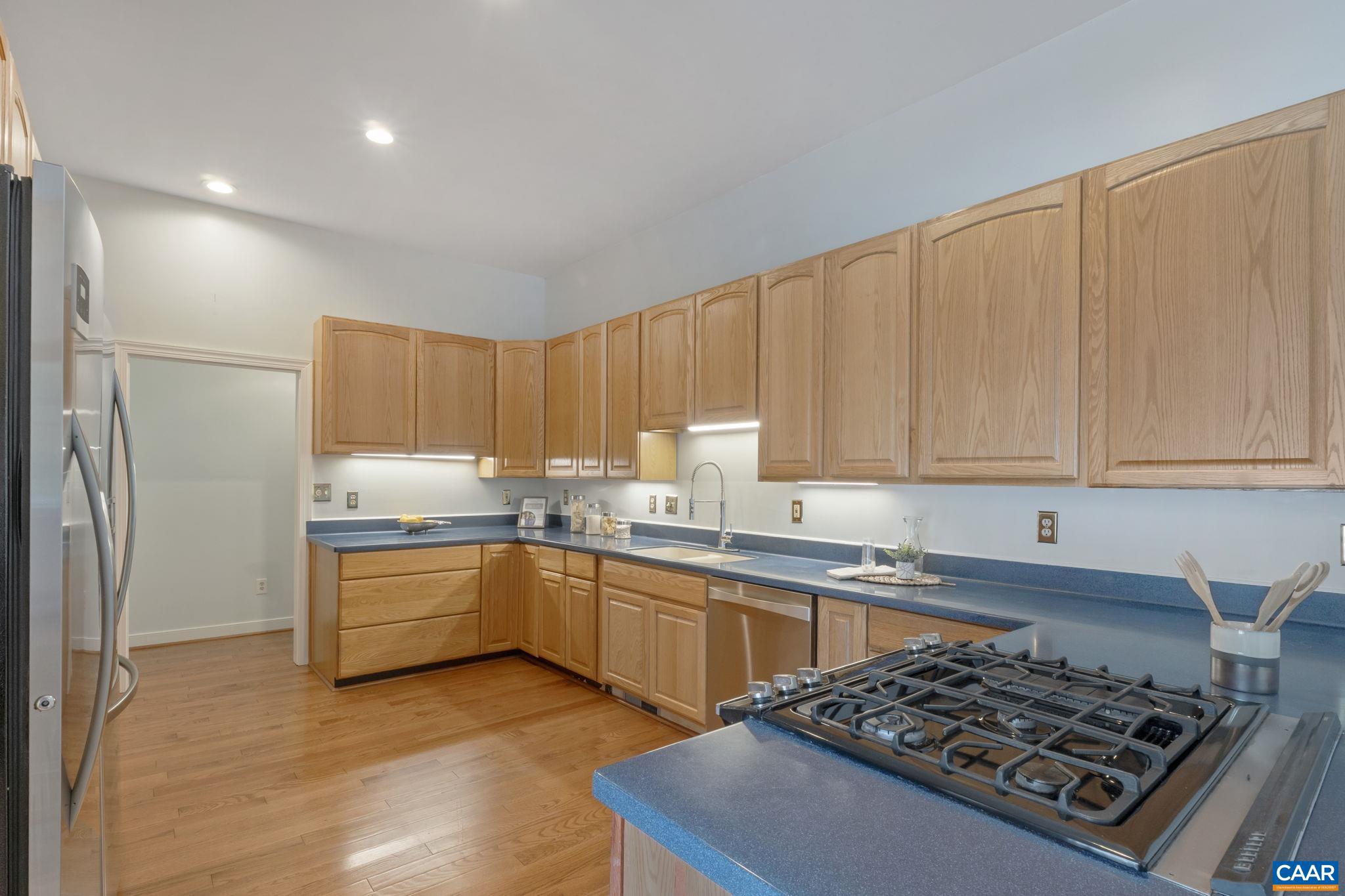 HOLLY SPRINGS - Residential