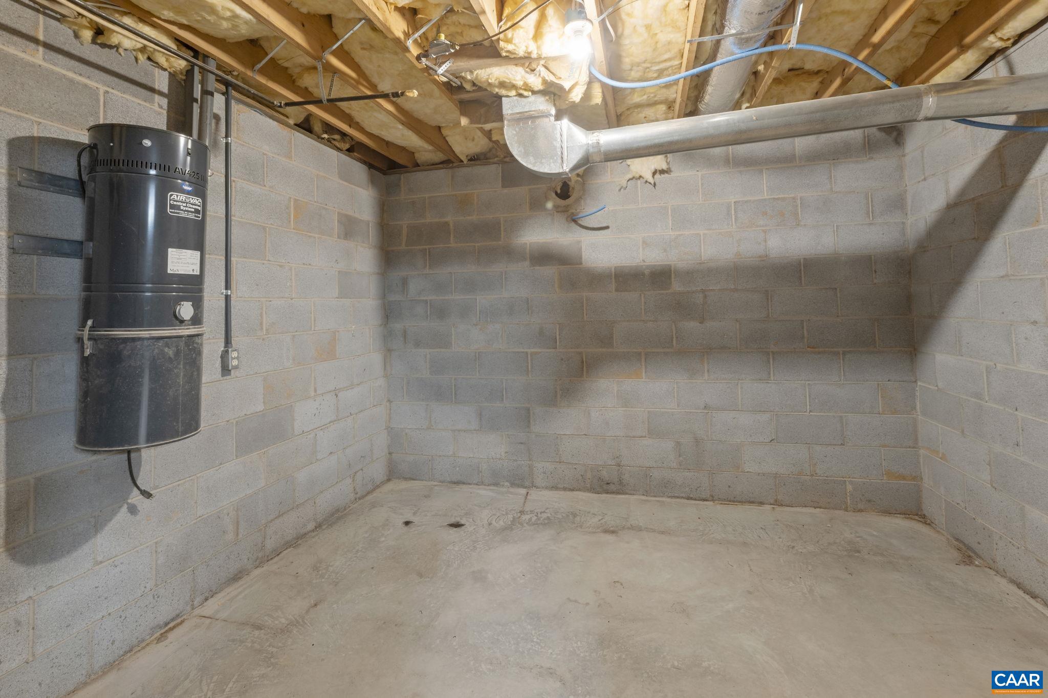 HOLLY SPRINGS - Residential