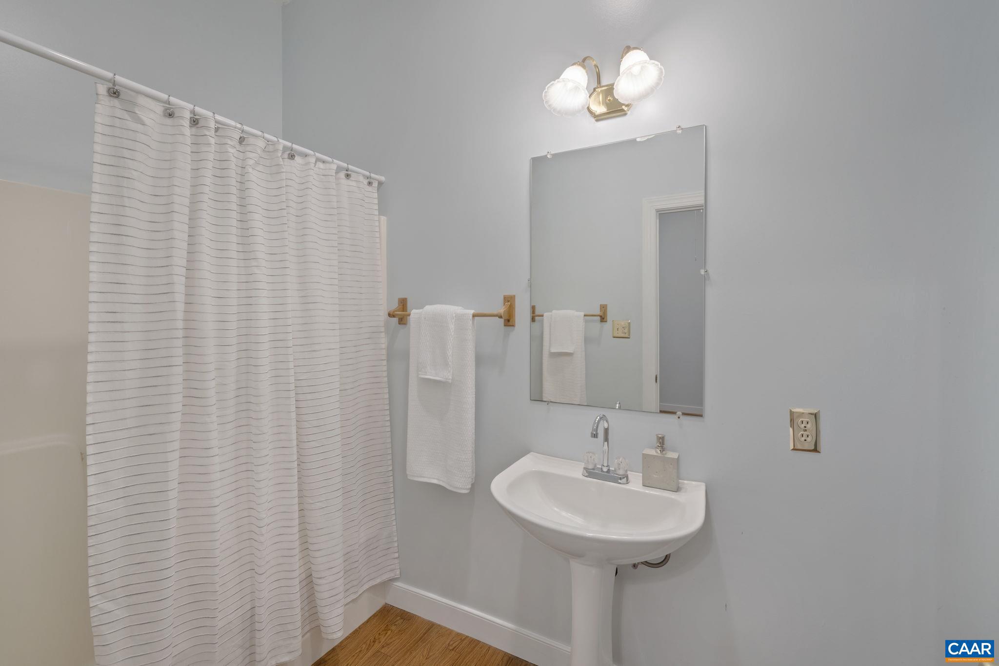 HOLLY SPRINGS - Residential