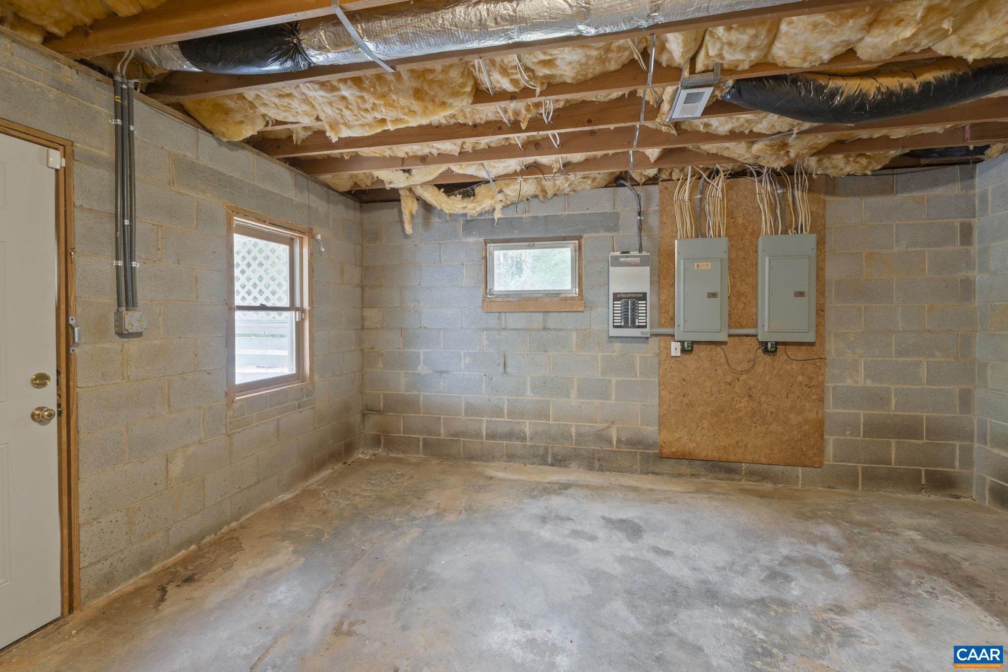 HOLLY SPRINGS - Residential