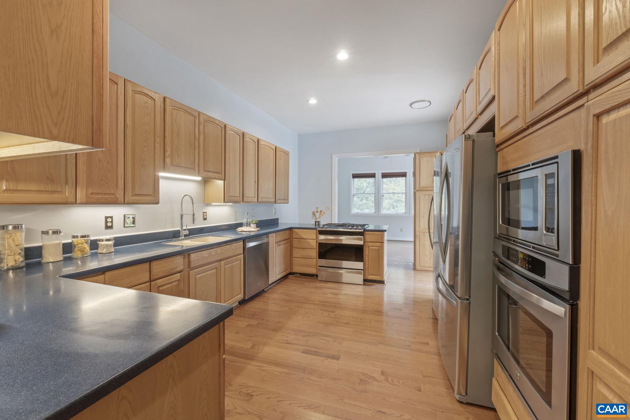 HOLLY SPRINGS - Residential