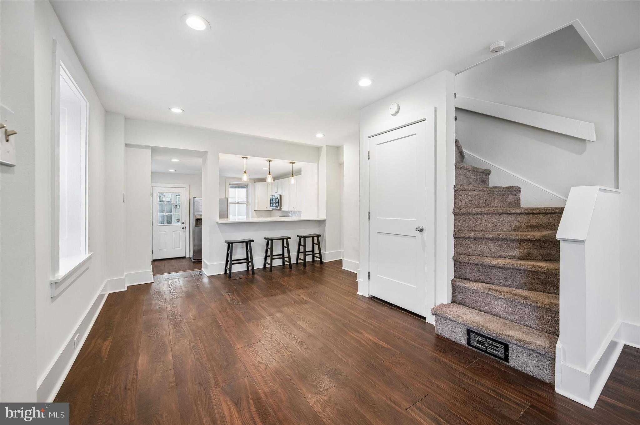 ROXBOROUGH - Residential