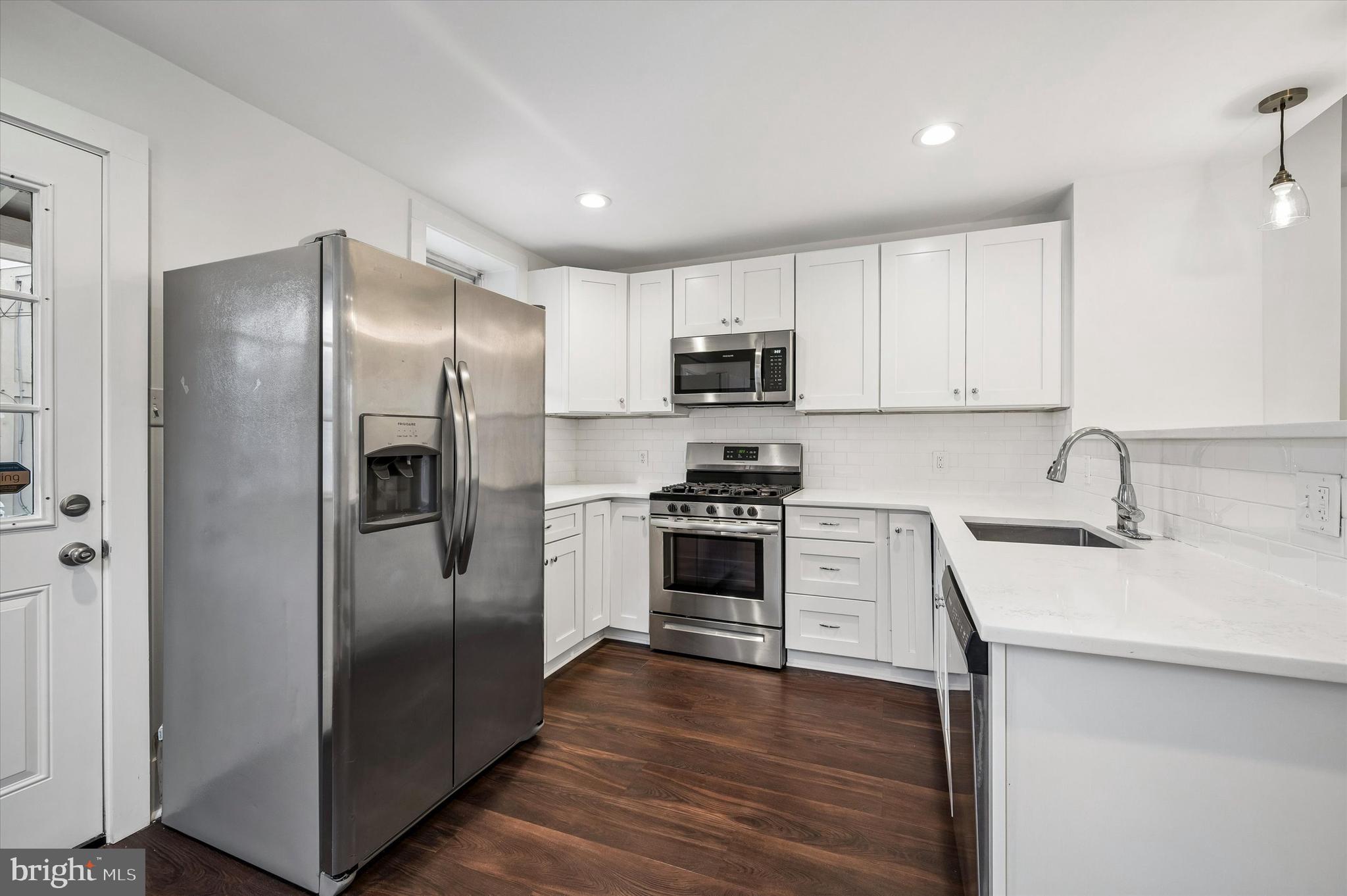 ROXBOROUGH - Residential