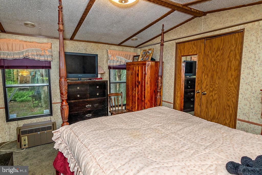 INDIAN COUNTRY - Residential