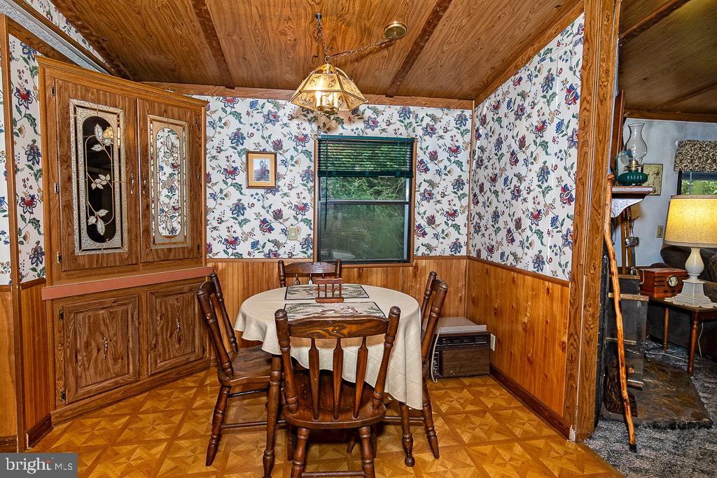 INDIAN COUNTRY - Residential