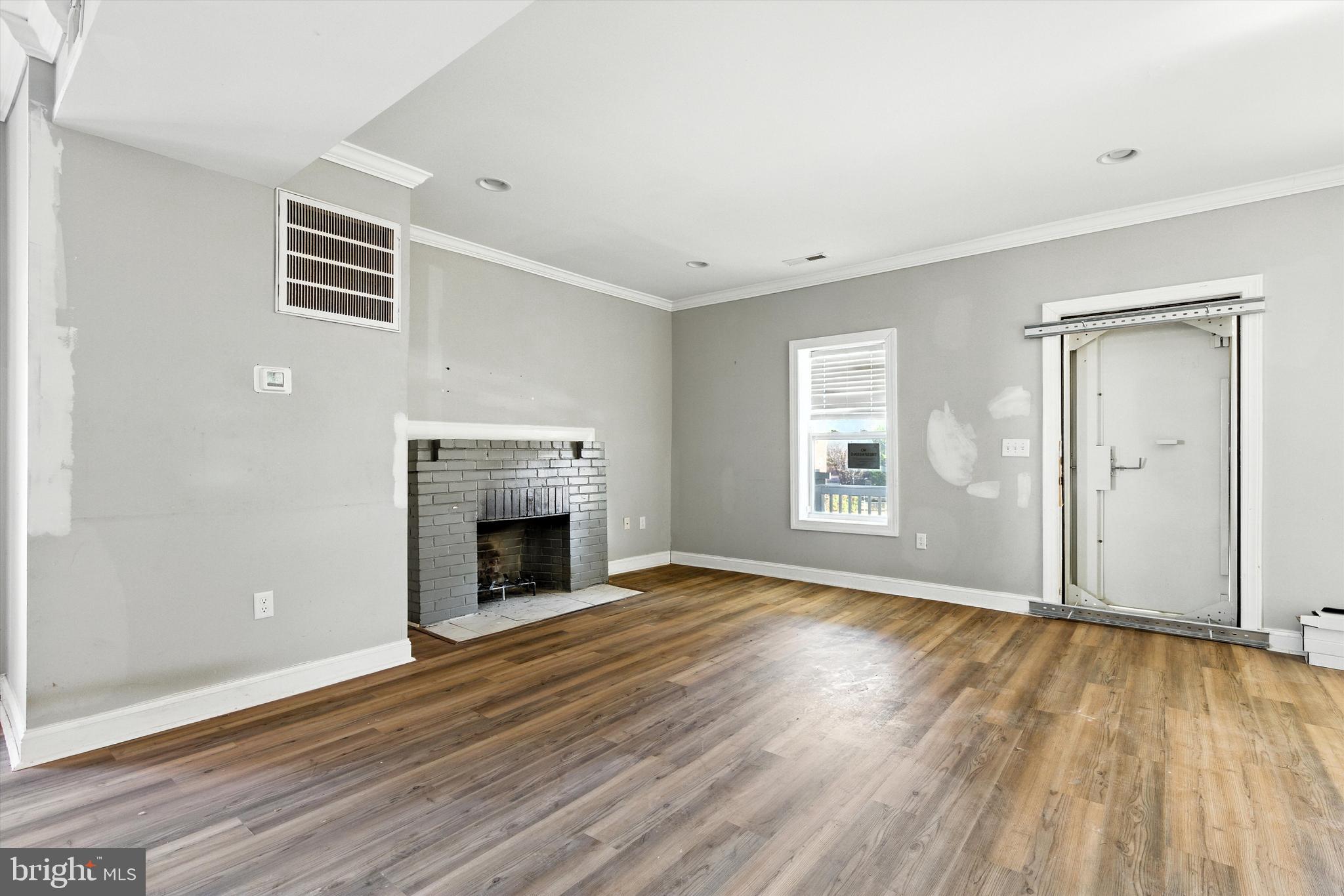 WEST FOREST PARK - Residential