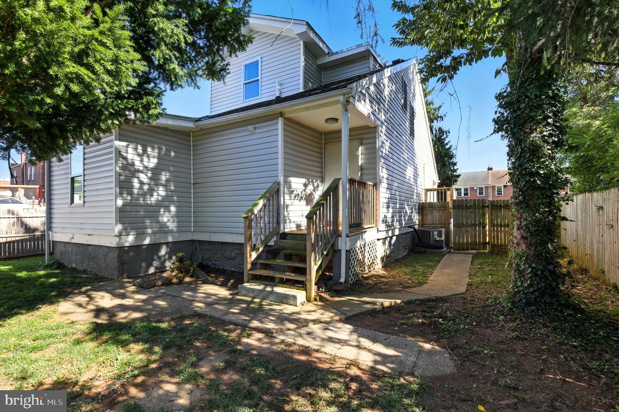 WEST FOREST PARK - Residential