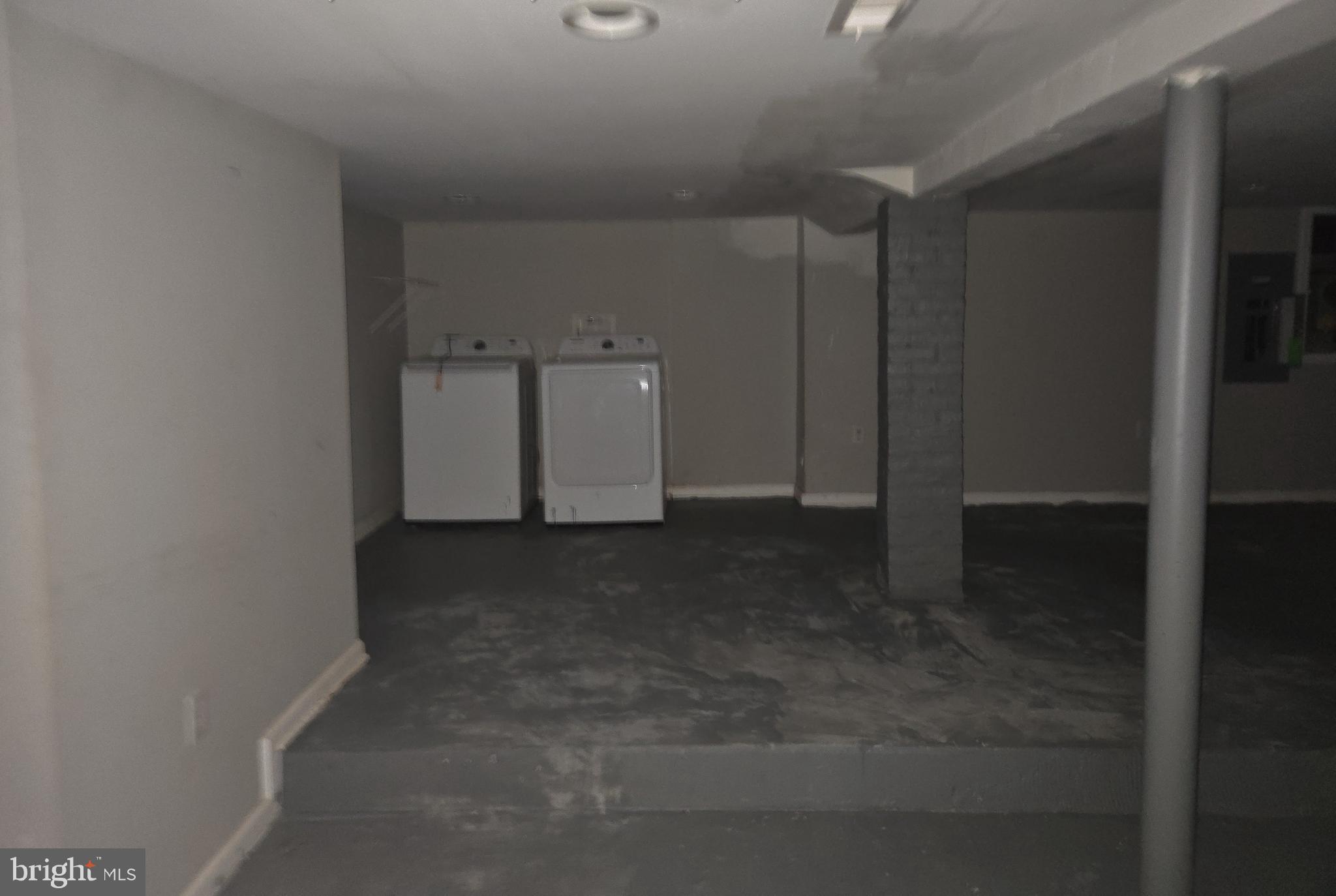 WEST FOREST PARK - Residential