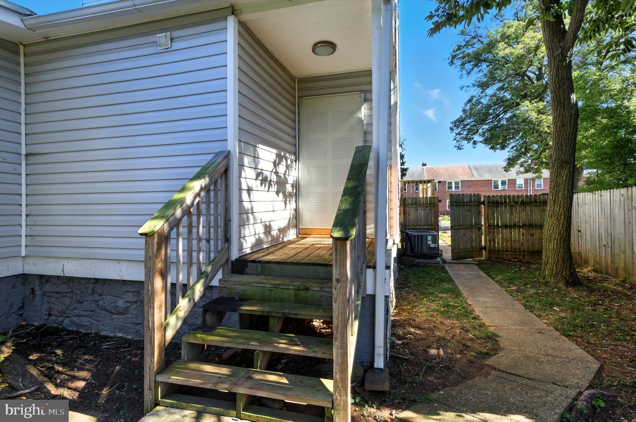 WEST FOREST PARK - Residential